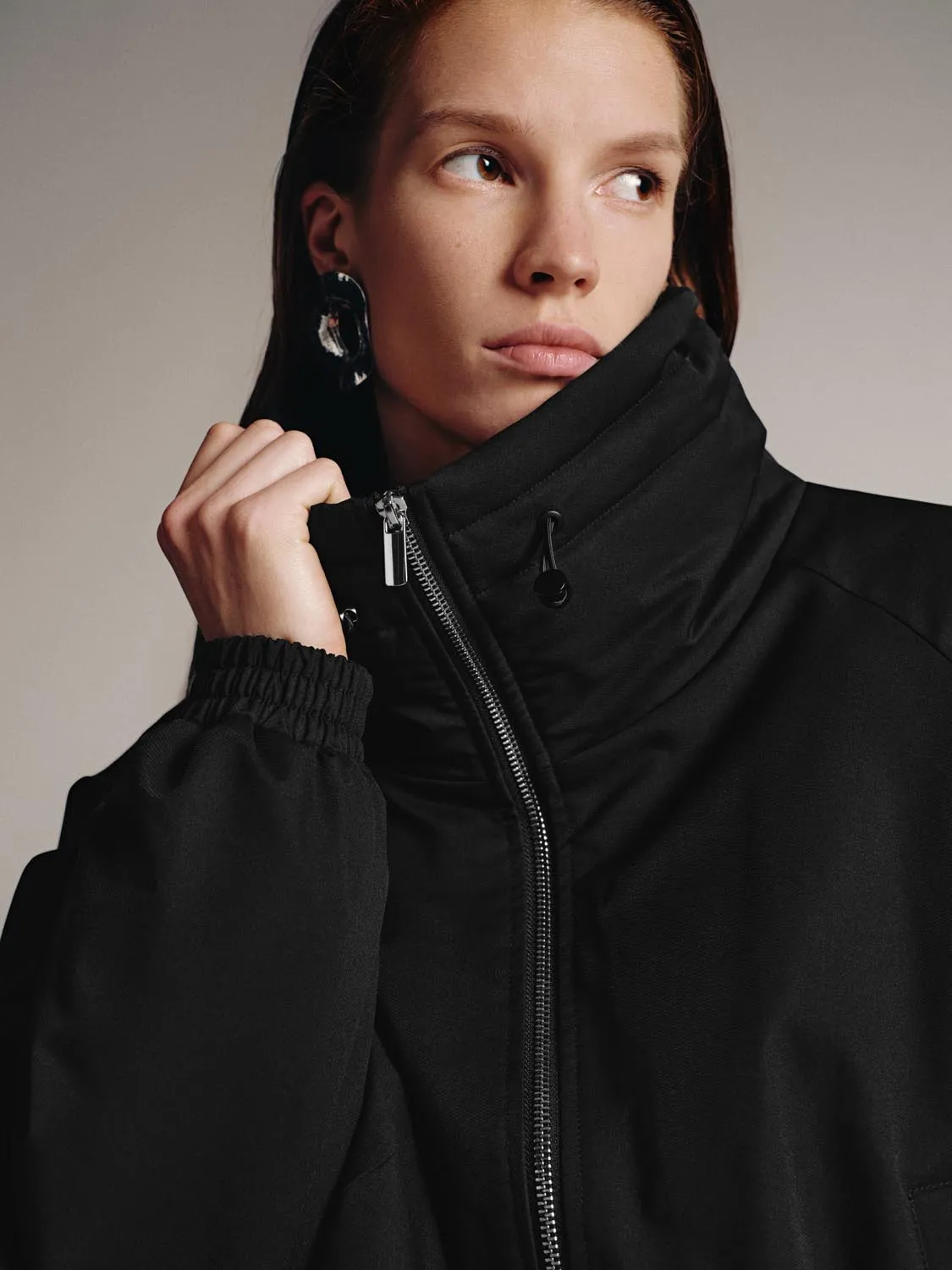 High Neck Full Zip Padded Jackets sold by Urban Revivo product image thumbnail 3