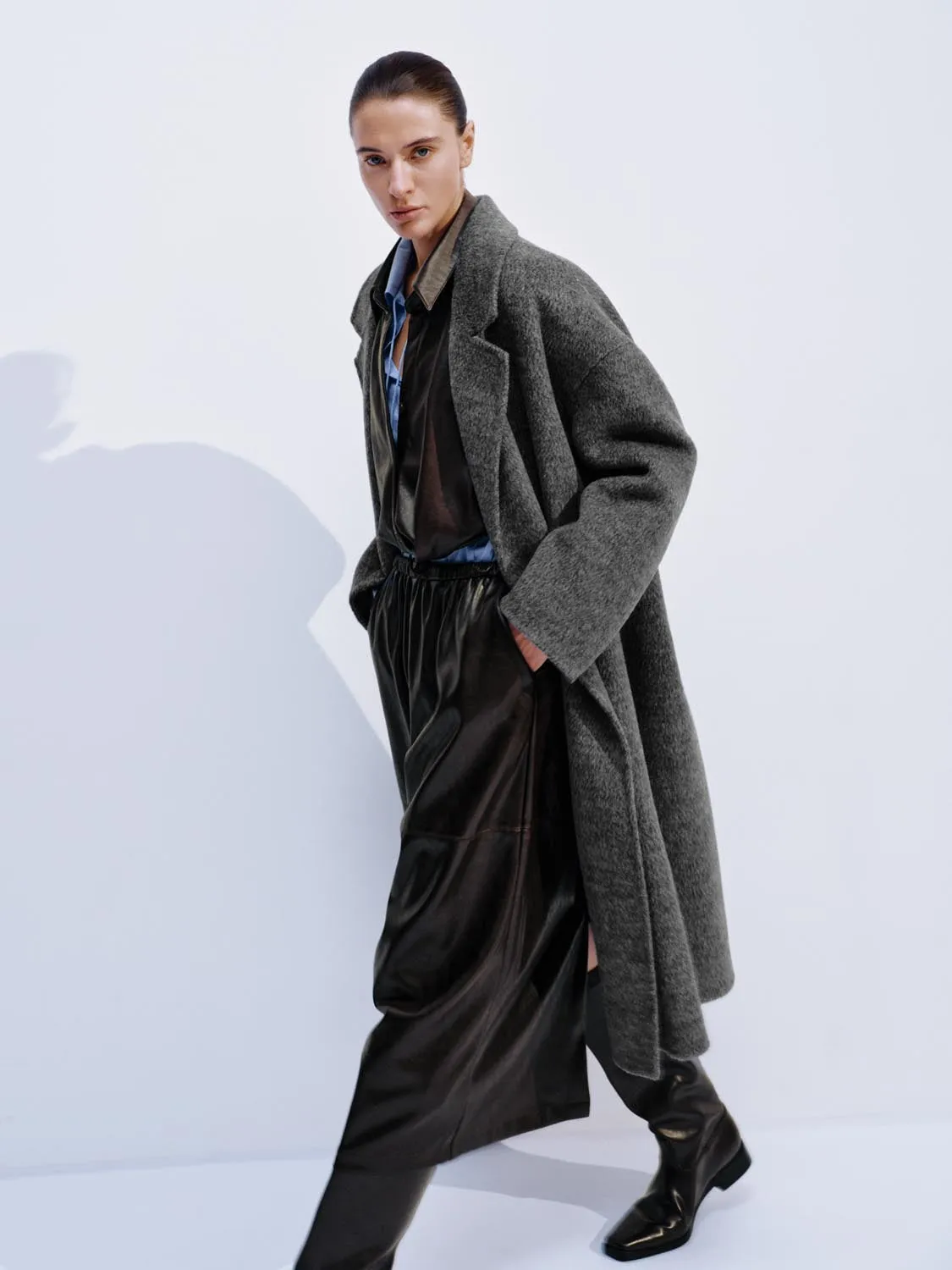 Wool Blend Double Breasted Coats sold by Urban Revivo product image thumbnail 2