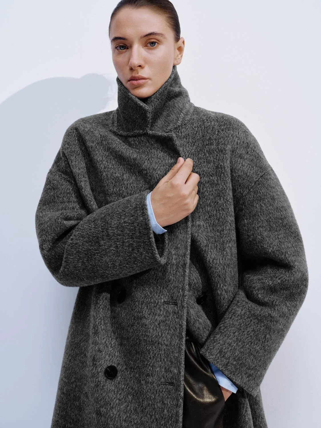 Wool Blend Double Breasted Coats sold by Urban Revivo product image thumbnail 3