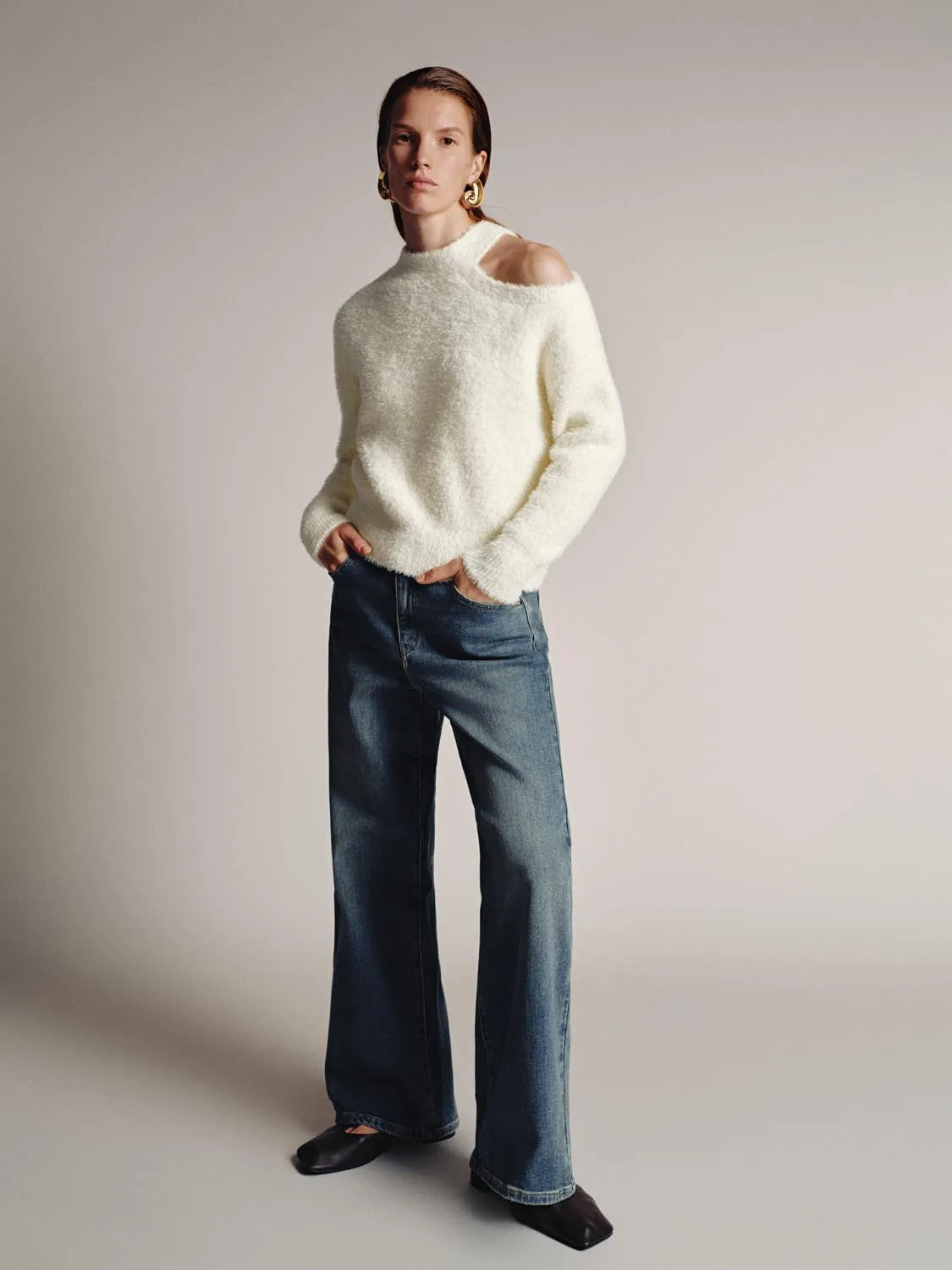 Cut Out One Shoulder Knitted T-Shirts sold by Urban Revivo product image thumbnail 4