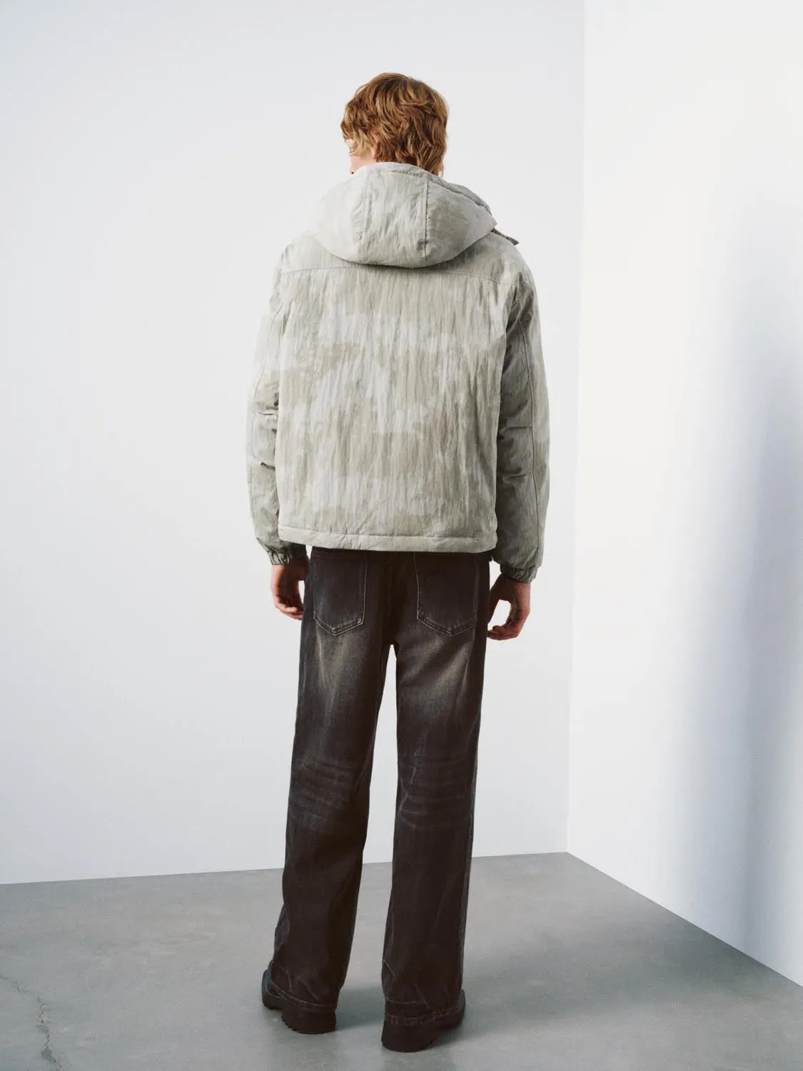 Gradient Wide Leg Jeans sold by Urban Revivo product image thumbnail 4