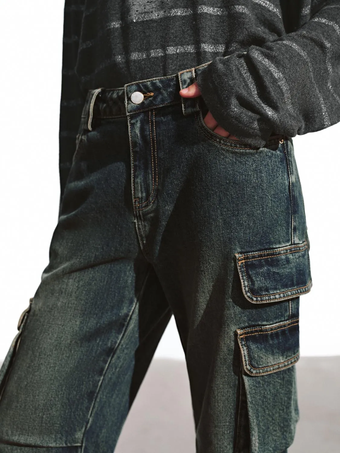 Flap Pocket Flare Leg Jeans sold by Urban Revivo product image thumbnail 5