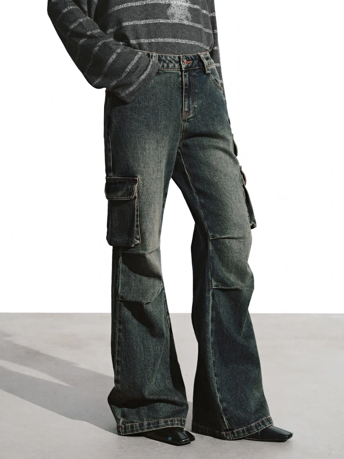 Flap Pocket Flare Leg Jeans sold by Urban Revivo product image thumbnail 3