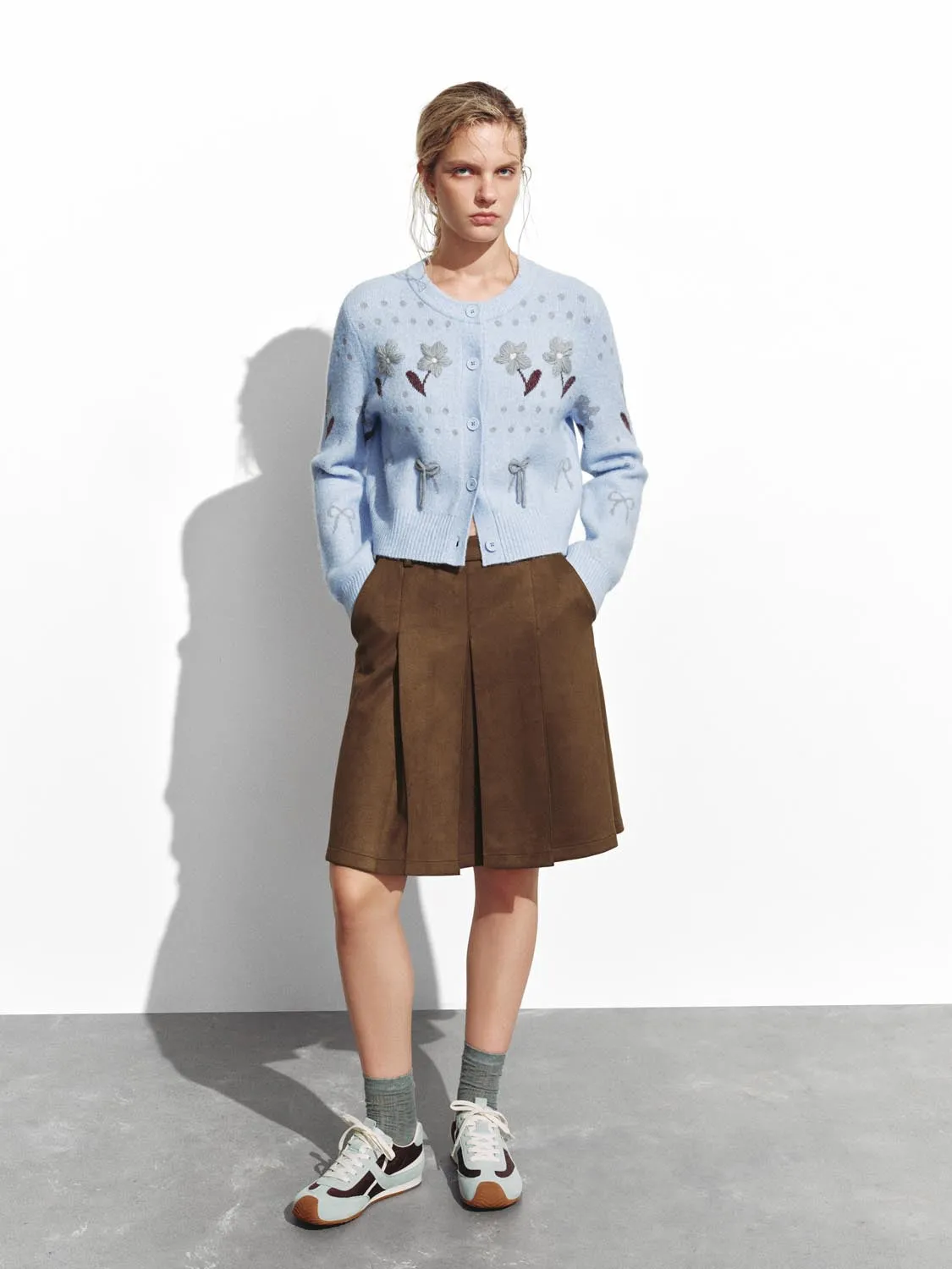 Intarsia Bow Detail Knitted Cardigans sold by Urban Revivo product image thumbnail 4