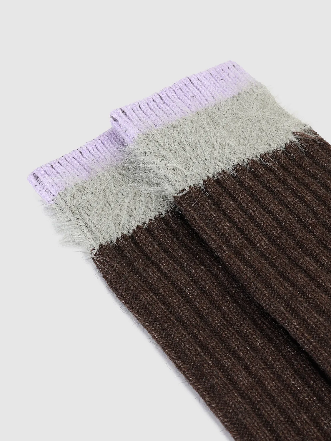 Contrast Fluffy Hem Ribbed Socks sold by Urban Revivo product image thumbnail 3