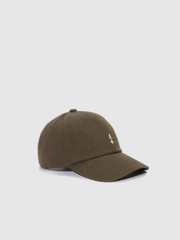 Embroidered Baseball Caps made by Urban Revivo