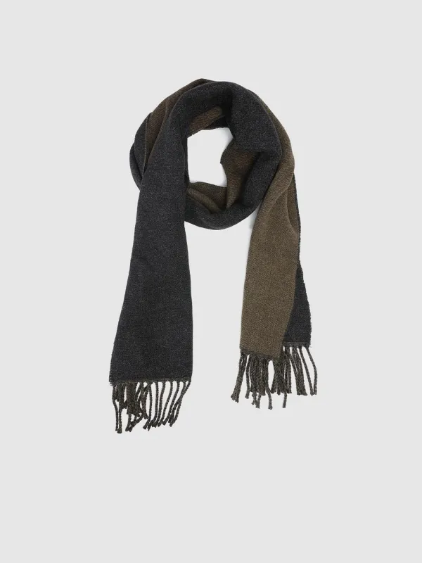 Fringed Scarf sold by Urban Revivo