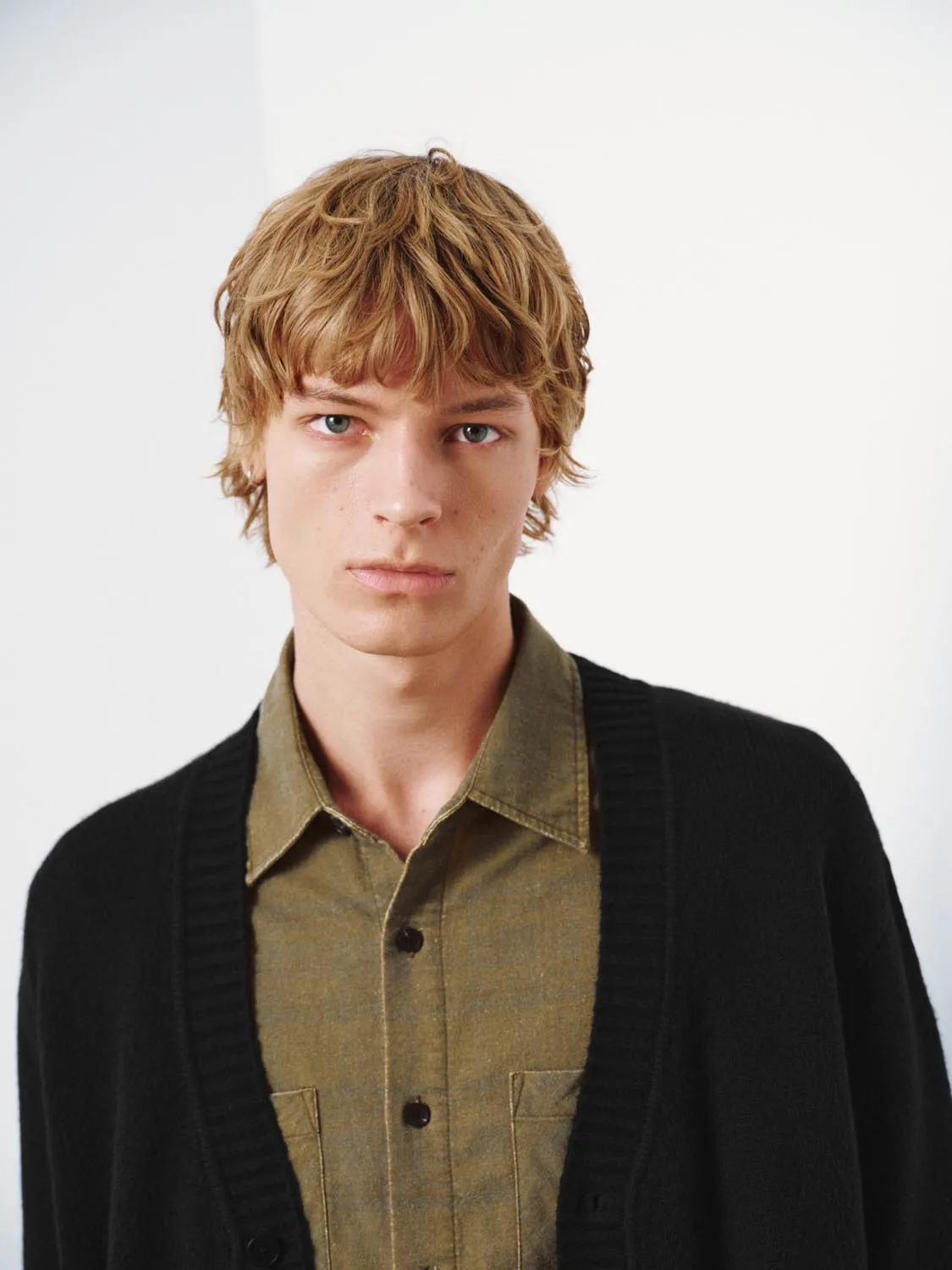 Loose Fit V-Neck Knitted Cardigans sold by Urban Revivo product image thumbnail 3