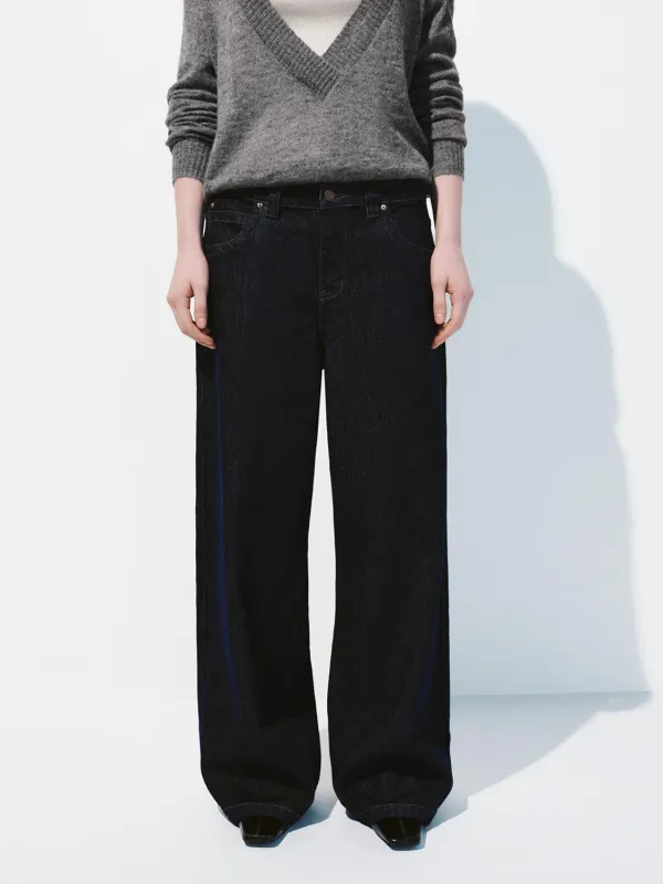 Wide Leg Jeans sold by Urban Revivo