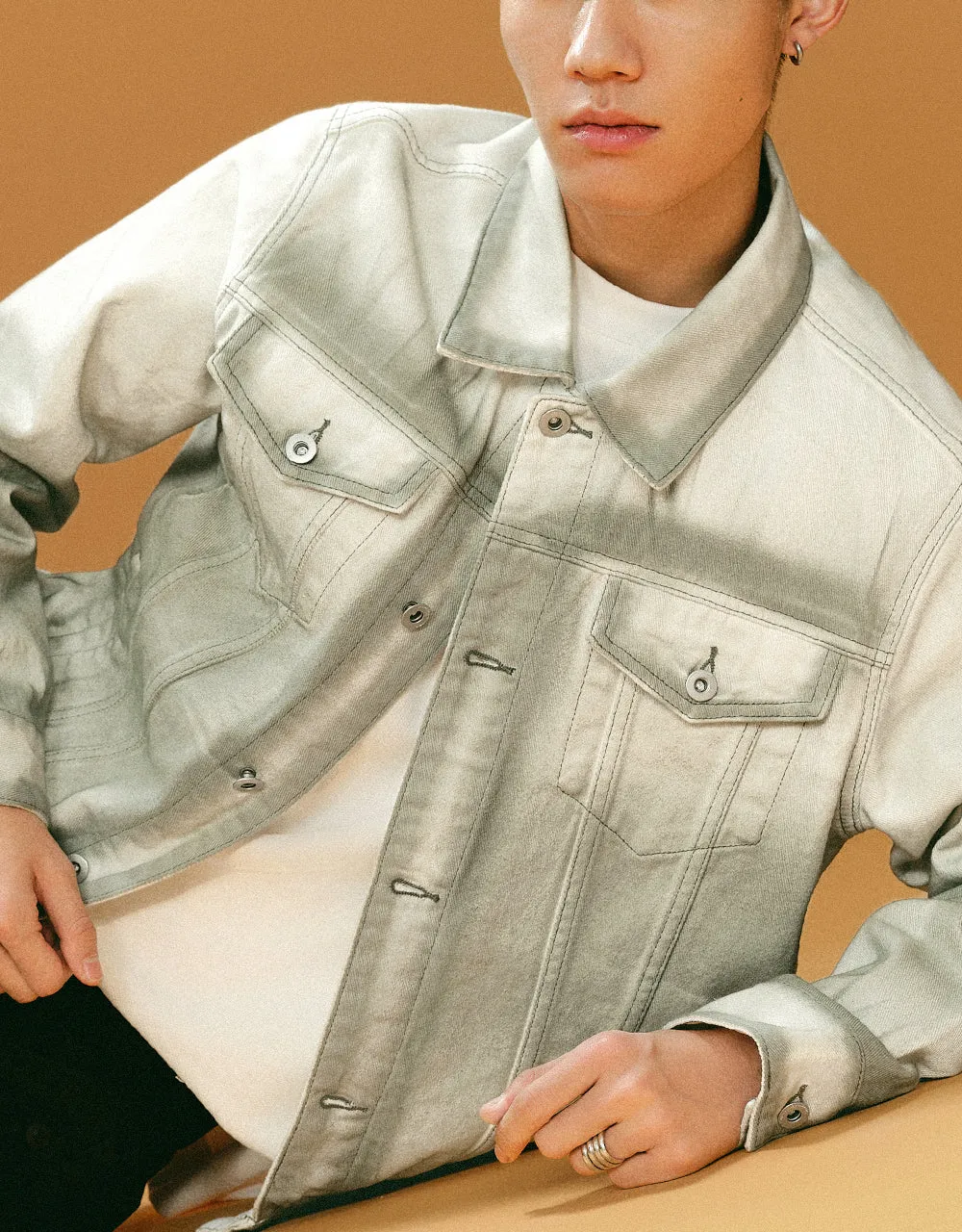 Gradient Loose Denim Jacket sold by Urban Revivo product image thumbnail 4