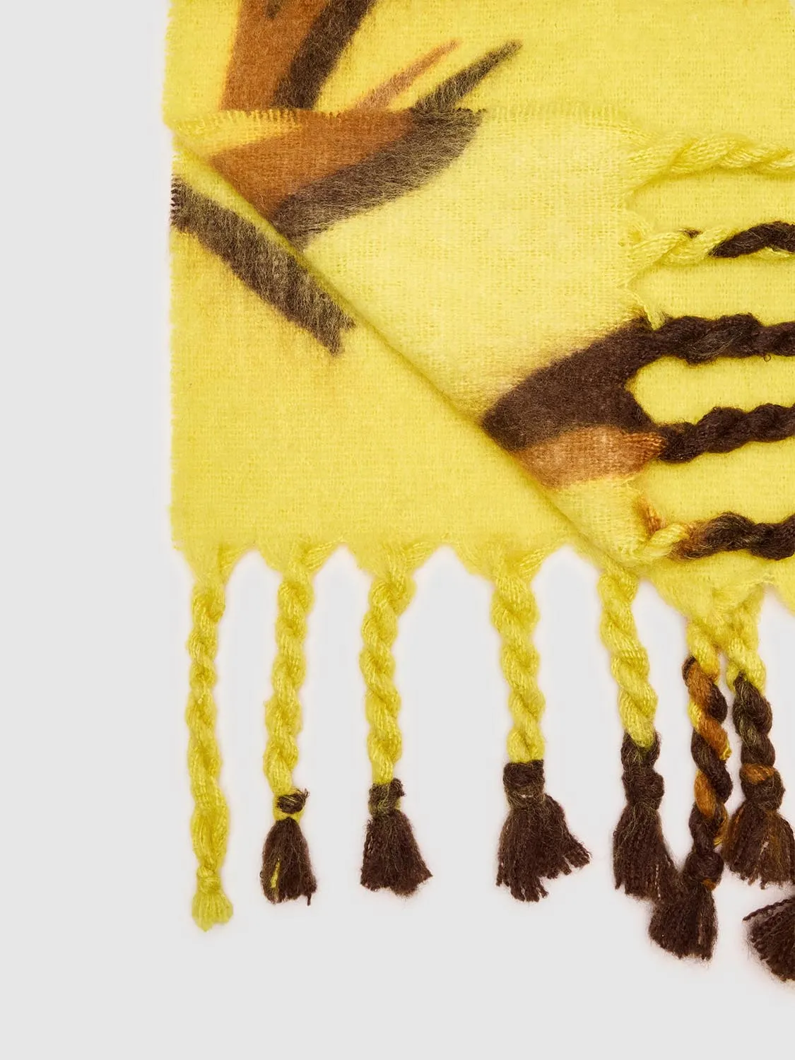 Intarsia Fringed Scarf sold by Urban Revivo product image thumbnail 4