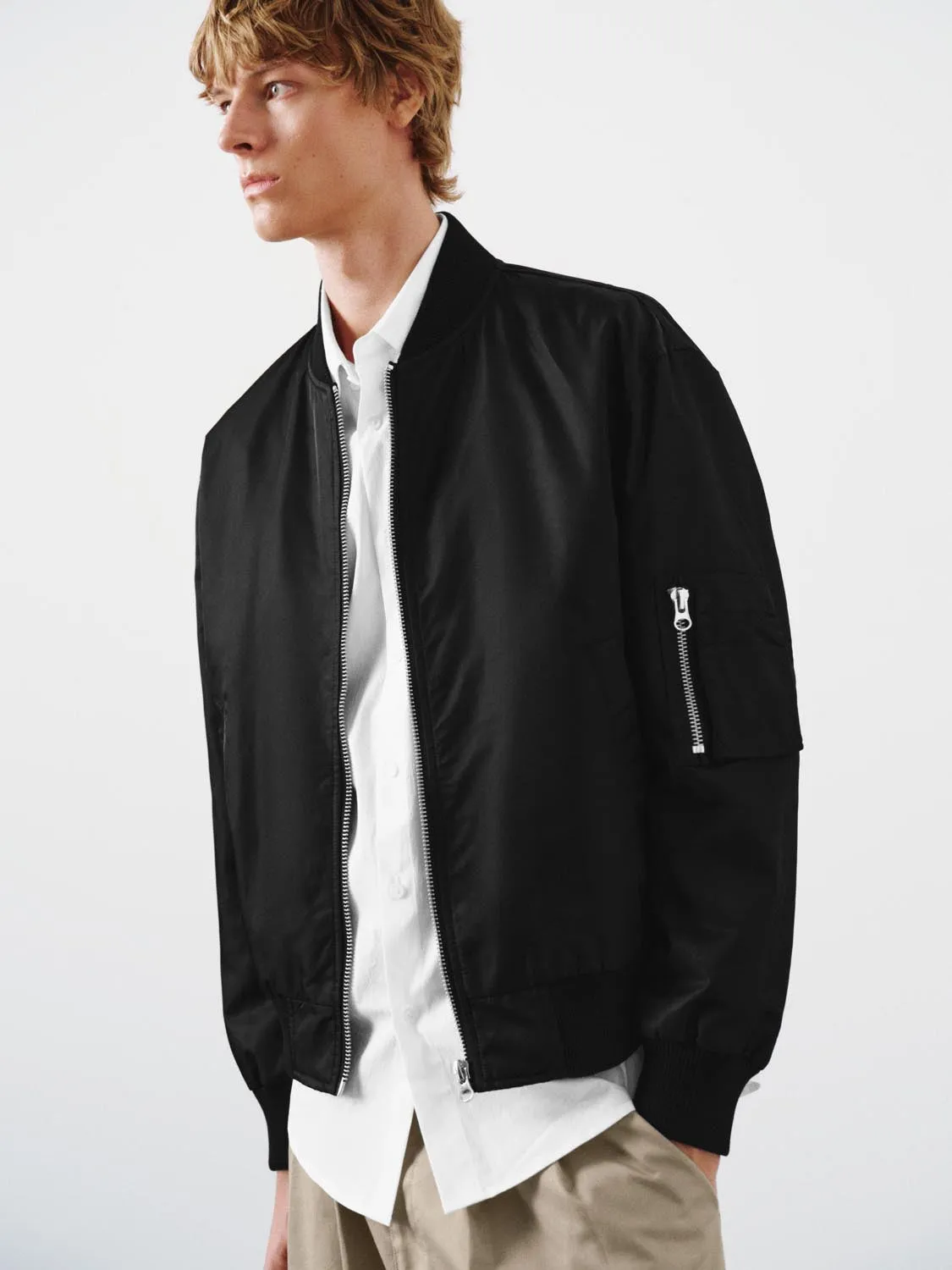 Oversize Padded Bomber Jackets sold by Urban Revivo product image thumbnail 3