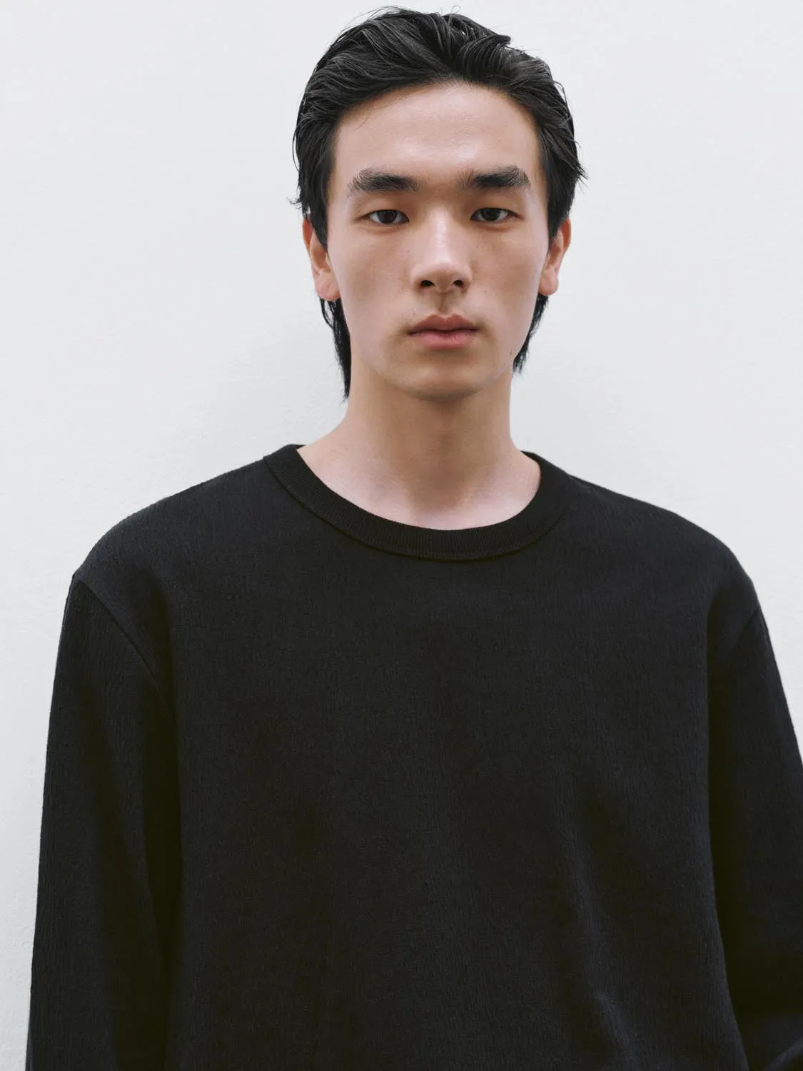 Crew Neck Long Sleeve T-Shirts sold by Urban Revivo product image thumbnail 3