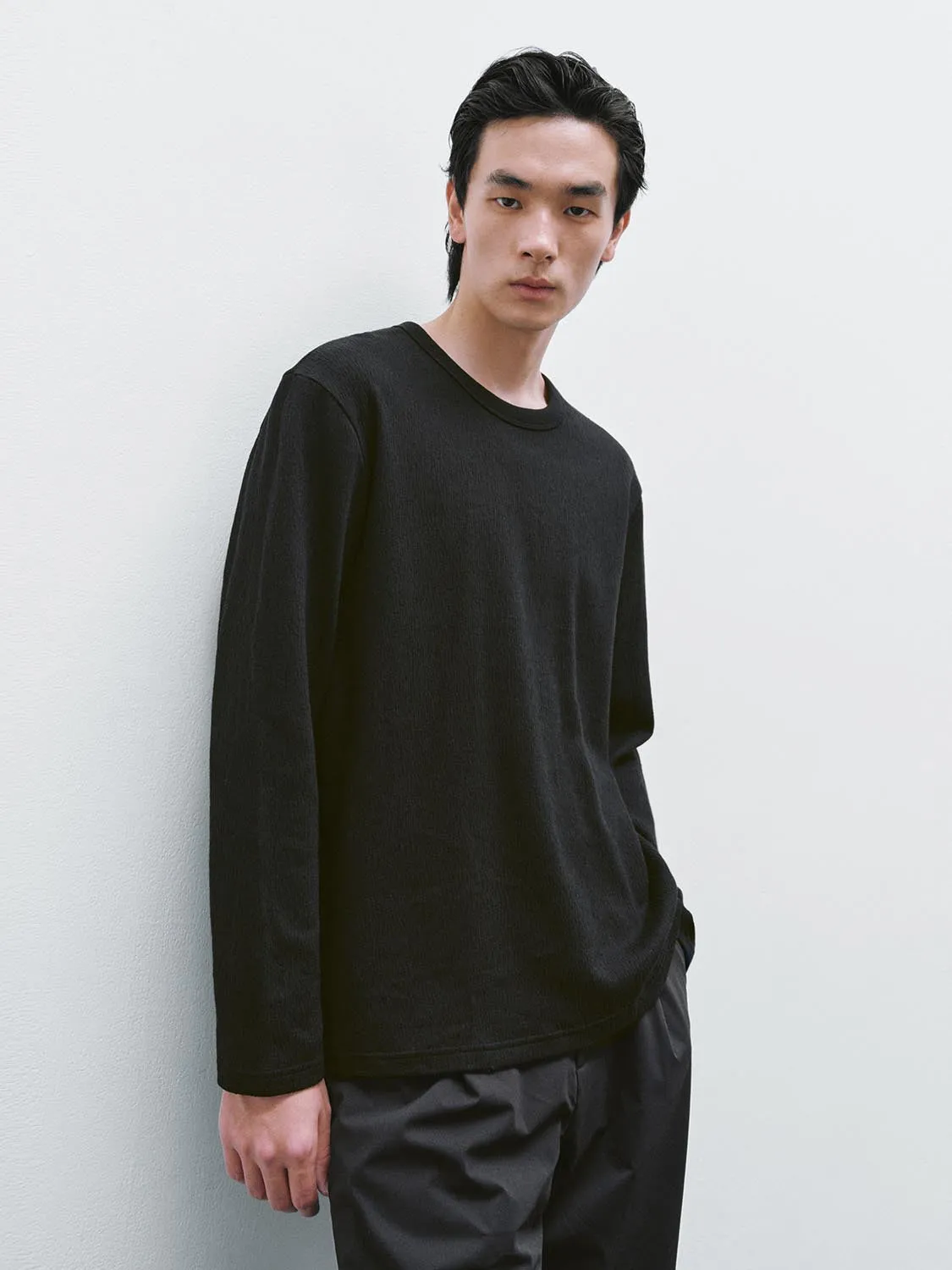 Crew Neck Long Sleeve T-Shirts sold by Urban Revivo