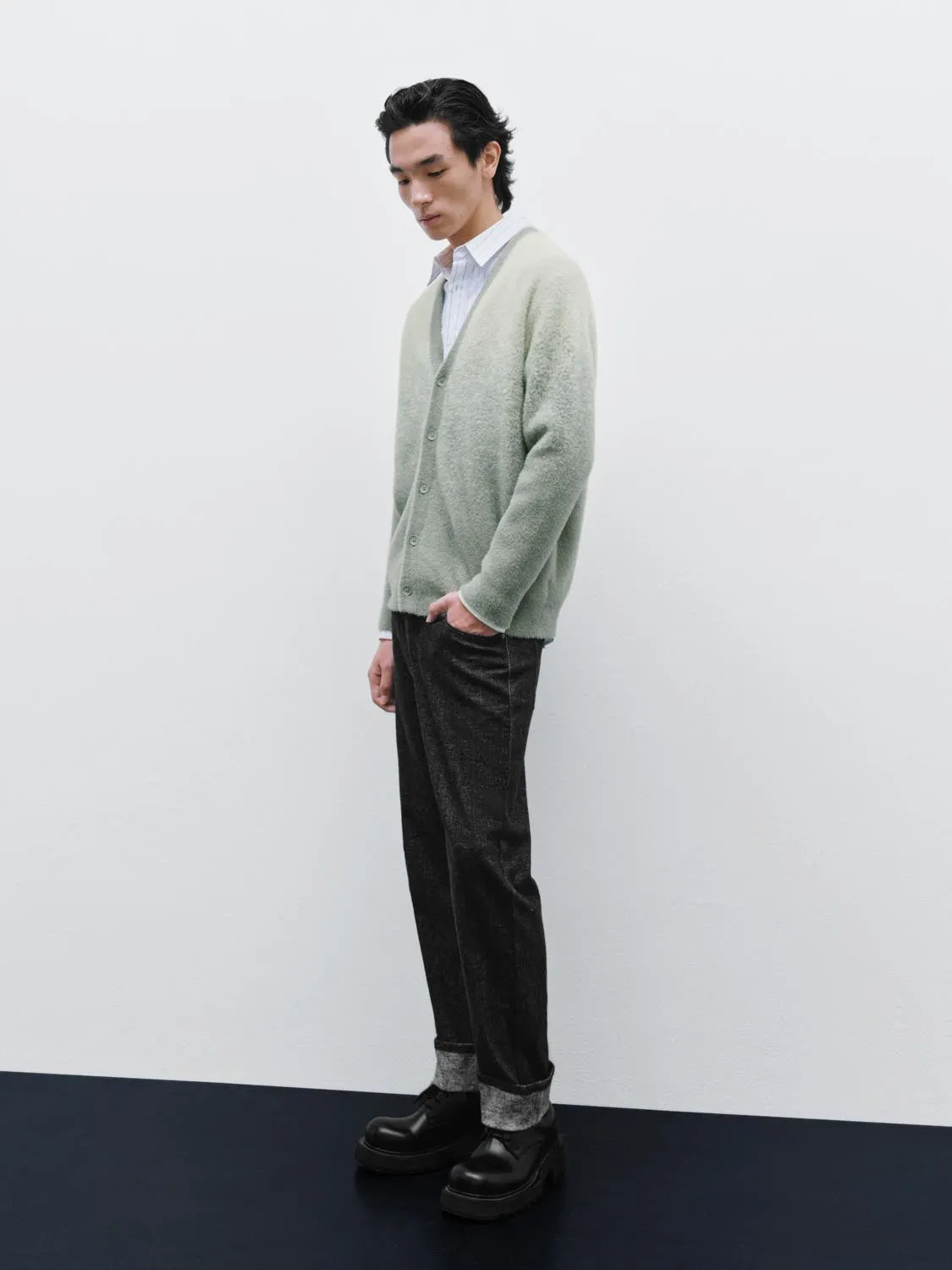 V-Neck Gradient Knitted Cardigans sold by Urban Revivo product image thumbnail 5