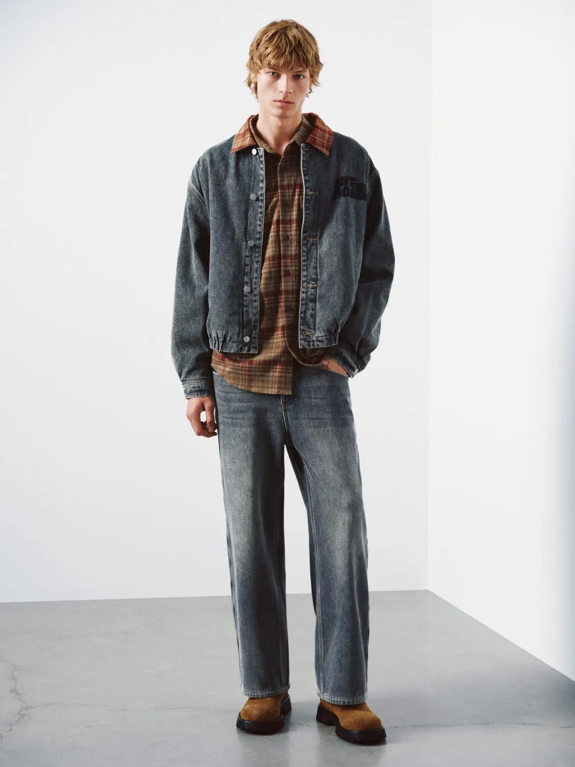 Contrast Plaid Collared Trucker Jackets sold by Urban Revivo product image thumbnail 4