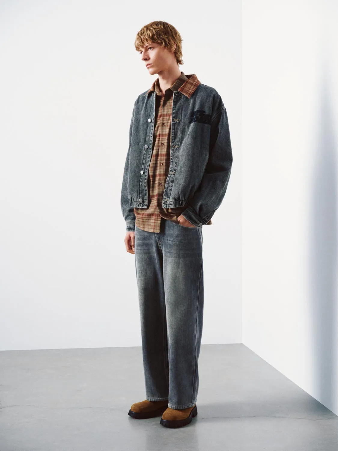 Contrast Plaid Collared Trucker Jackets sold by Urban Revivo product image thumbnail 5