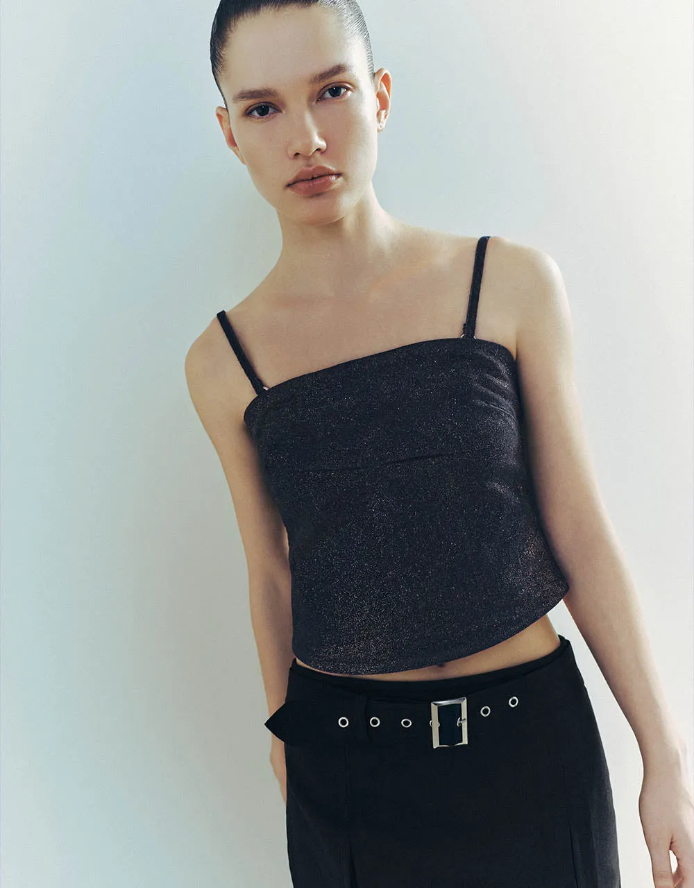 Off-Shoulder Denim Cami Top sold by Urban Revivo product image thumbnail 4