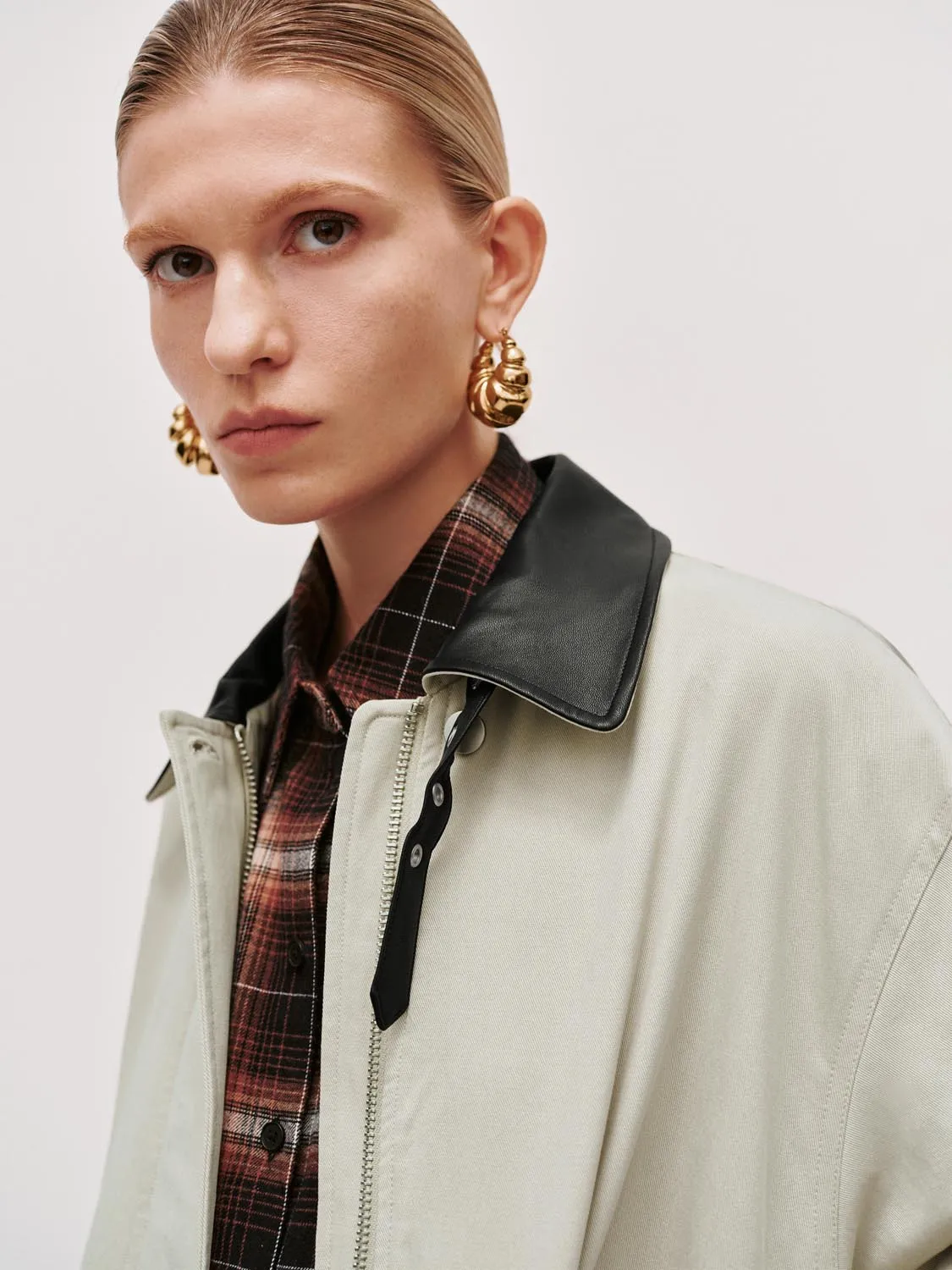 Buckle Detail Contrast Collar Flap Pockets Jackets sold by Urban Revivo product image thumbnail 3