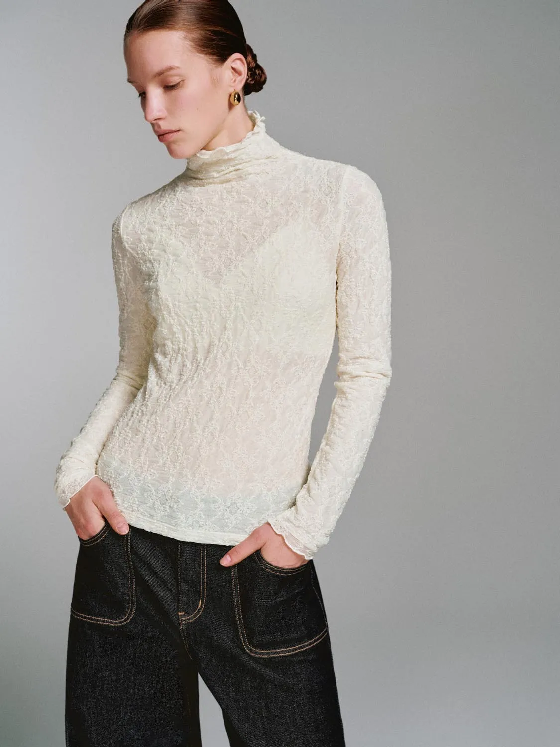 Ruffle Hem Textured Long Sleeve T-Shirts sold by Urban Revivo product image thumbnail 2