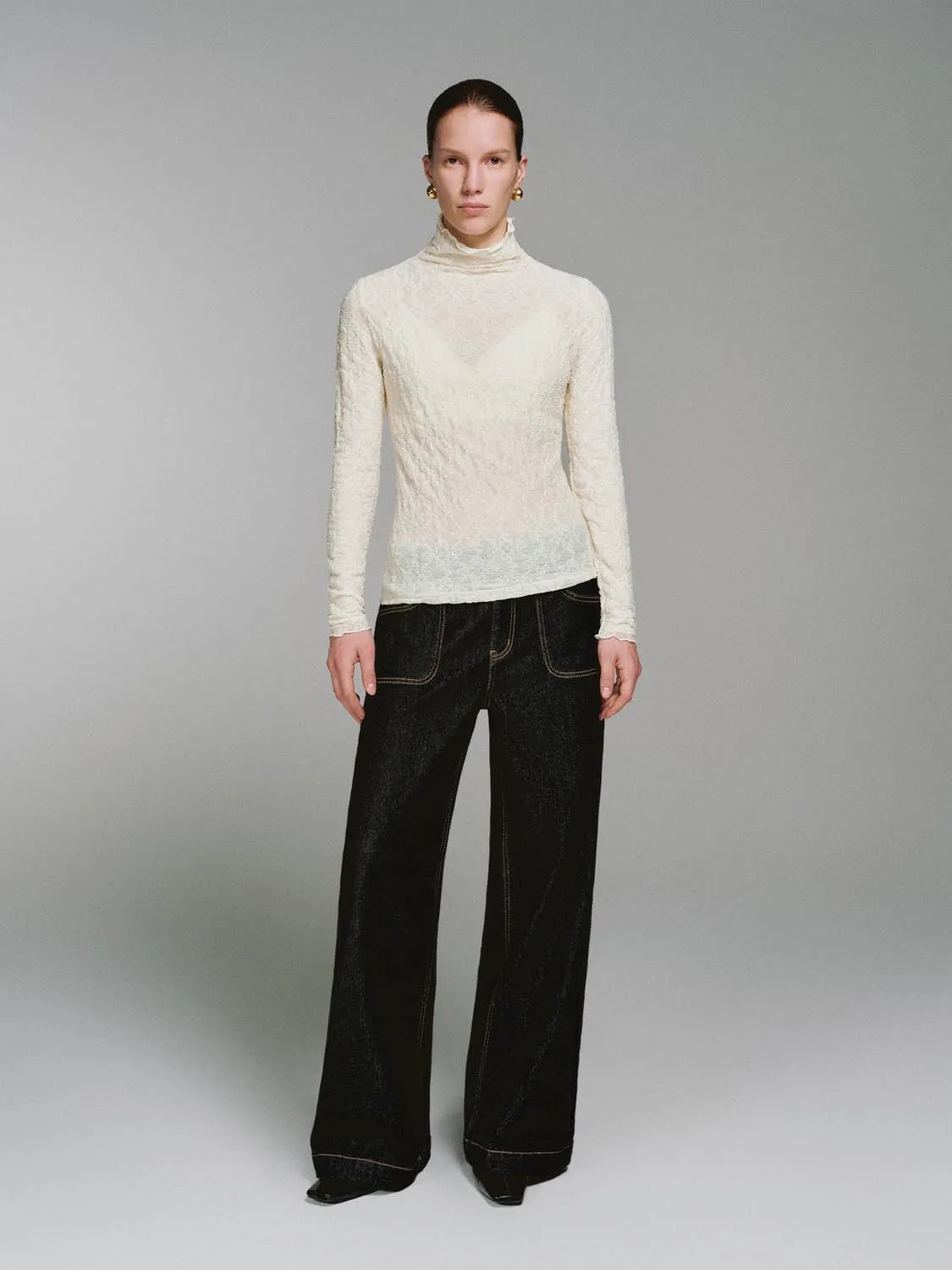 Ruffle Hem Textured Long Sleeve T-Shirts sold by Urban Revivo product image thumbnail 4