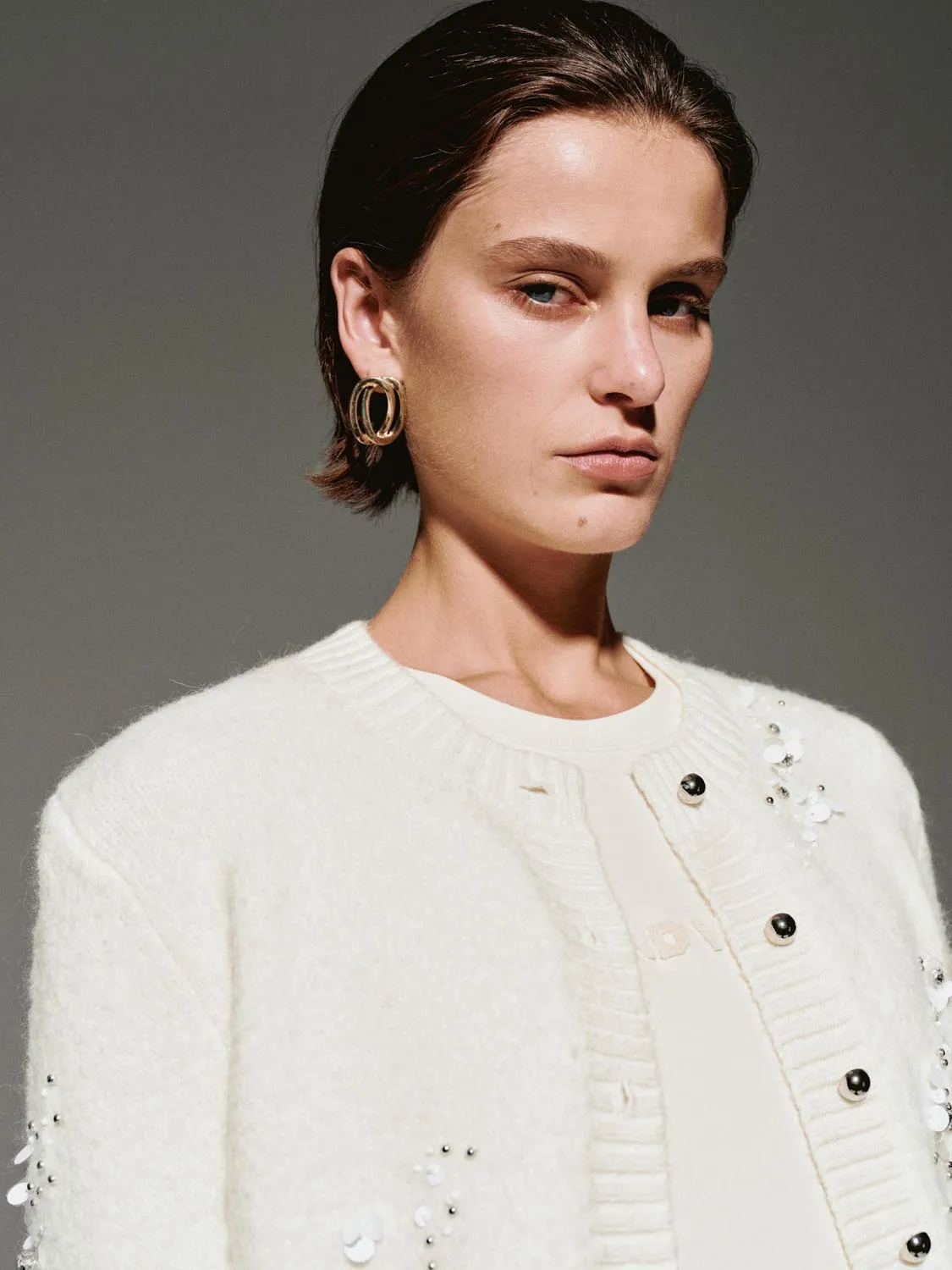 Crew Neck Beaded Knitted Cardigans sold by Urban Revivo product image thumbnail 3