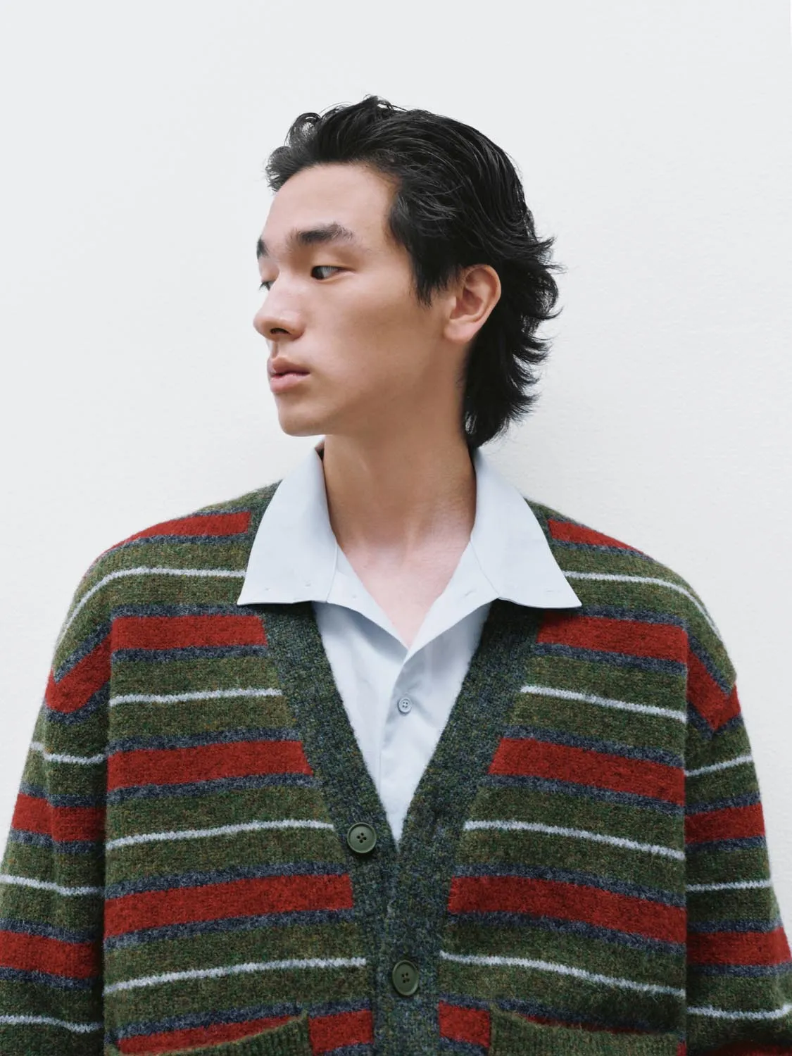 V-Neck Striped Knitted Cardigans sold by Urban Revivo product image thumbnail 3