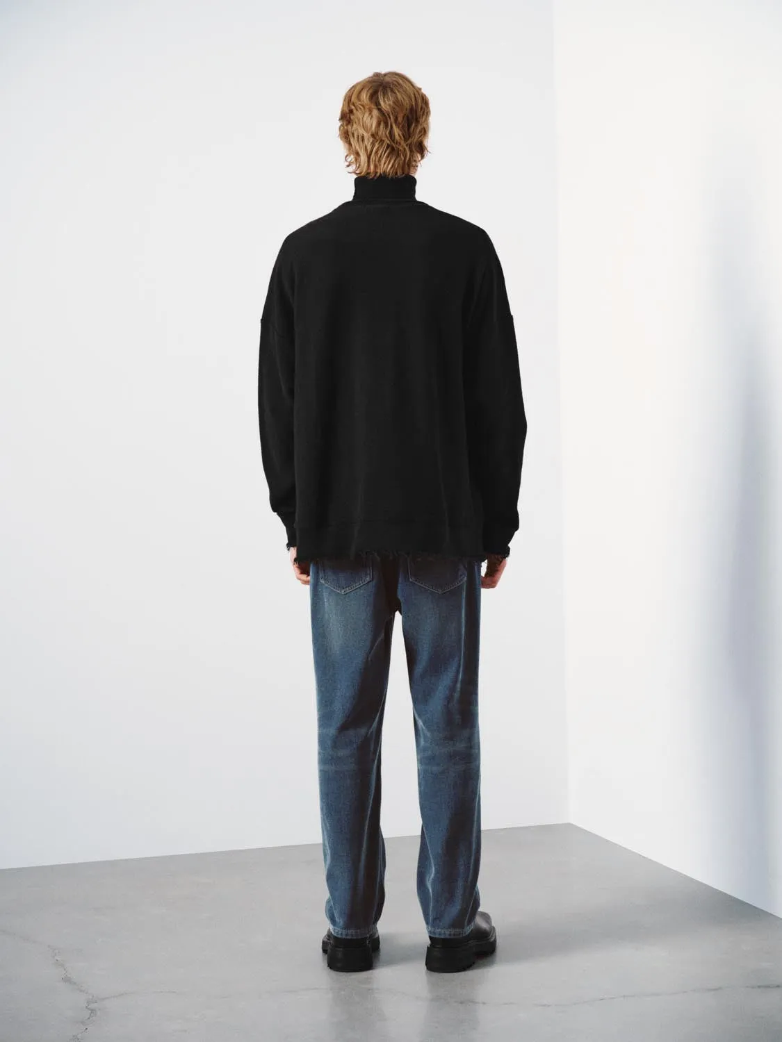 Straight Leg Jeans sold by Urban Revivo product image thumbnail 4