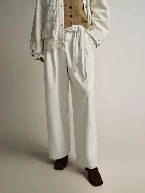 Belted Pleated Wide Leg Jeans sold by Urban Revivo