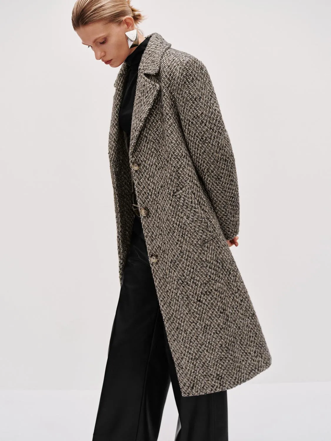 Wool Blend Lapeled Herringbone Coats sold by Urban Revivo product image thumbnail 3