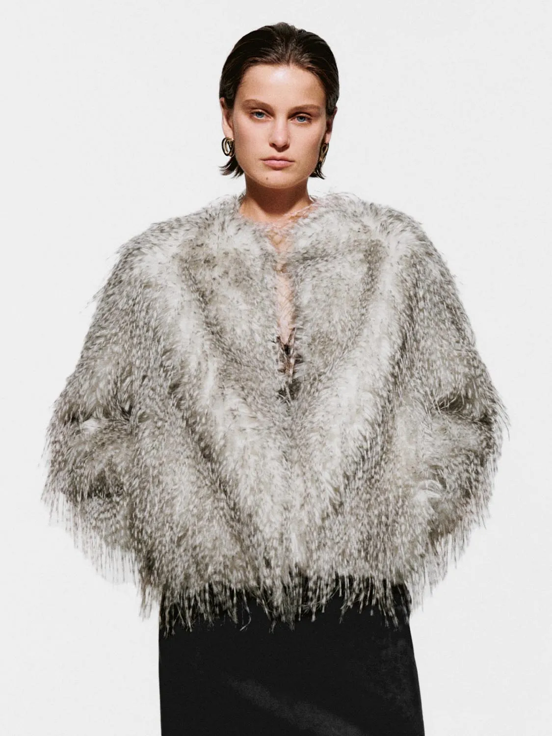 Crew Neck Faux Fur Coats sold by Urban Revivo product image thumbnail 3