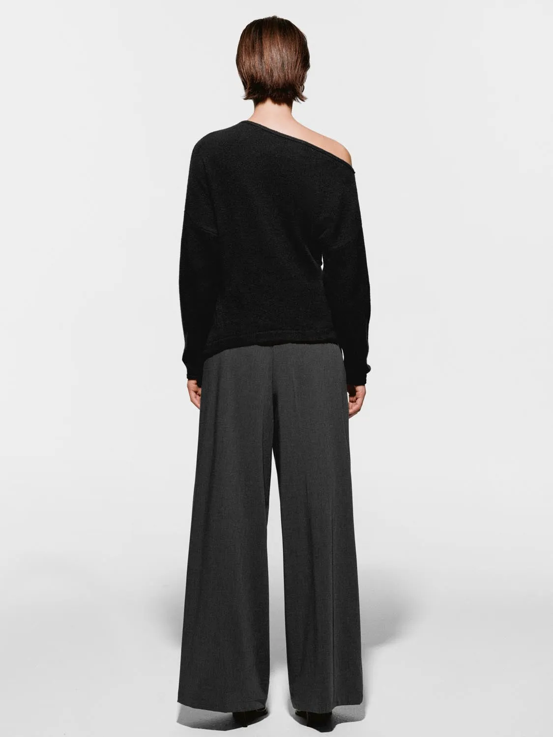 Belted Tailored Wide Leg Pants sold by Urban Revivo product image thumbnail 4