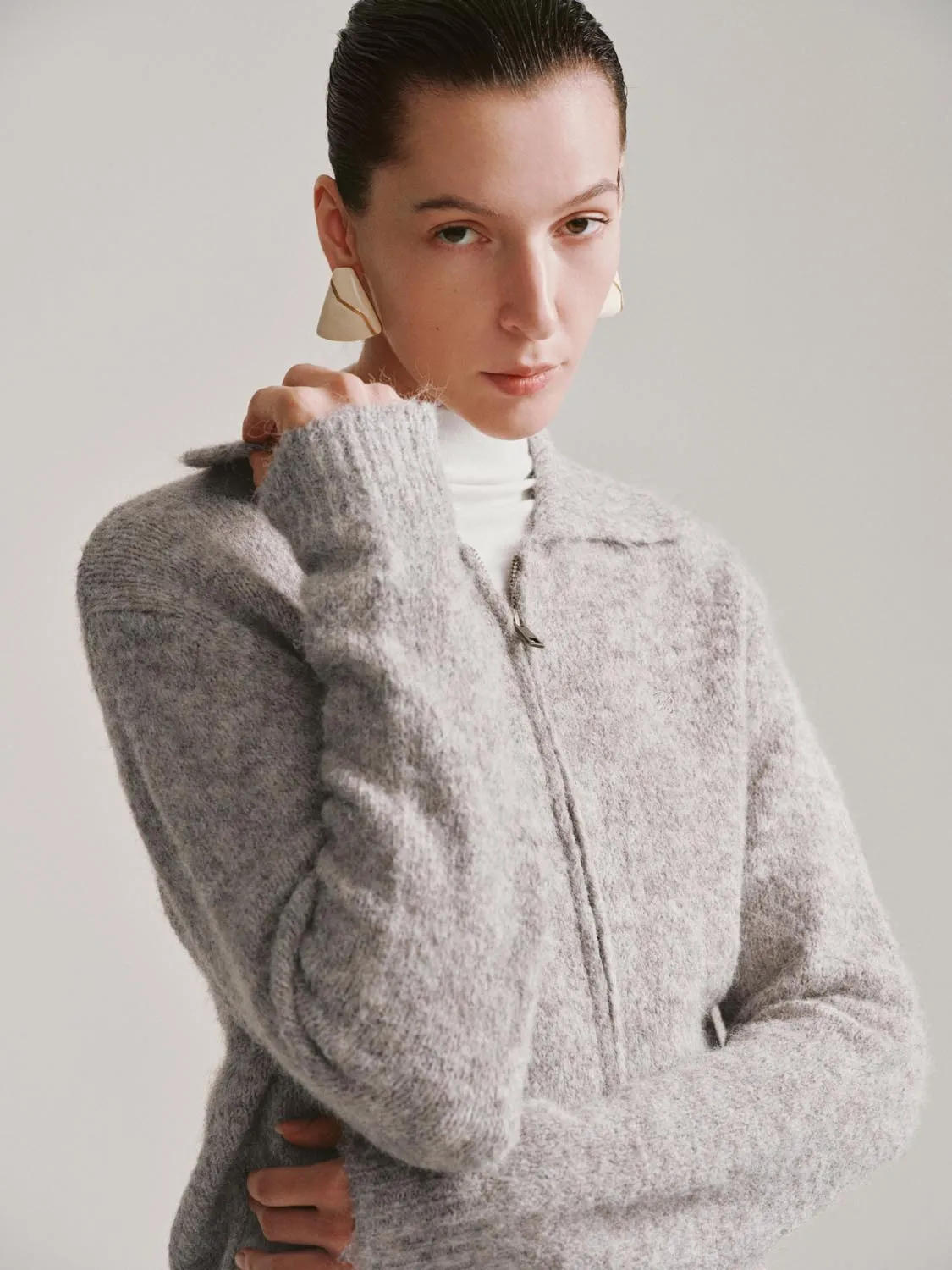 Collared Zip Up Knitted Cardigans sold by Urban Revivo product image thumbnail 3