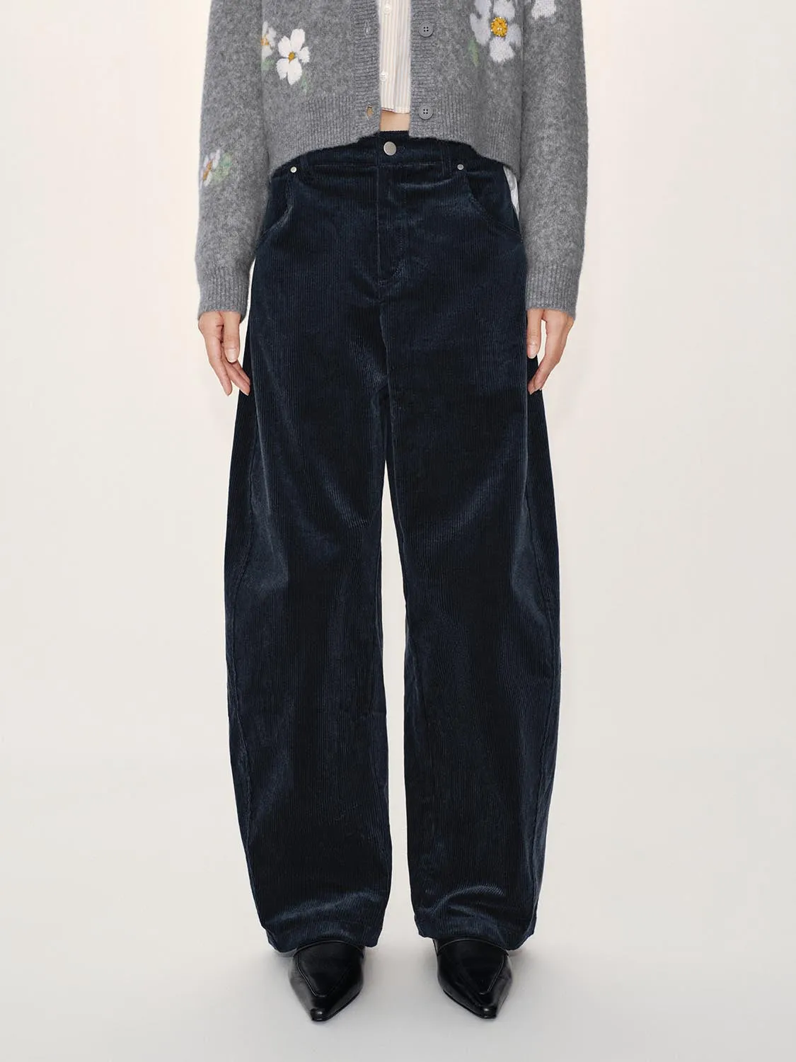 Barrel Leg Jeans sold by Urban Revivo