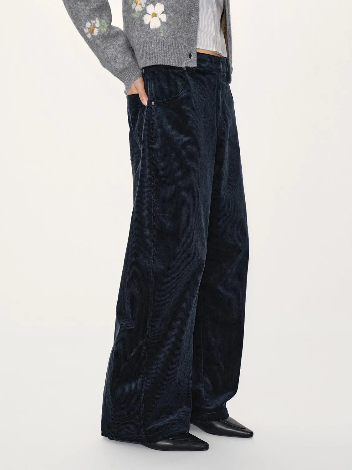 Barrel Leg Jeans sold by Urban Revivo product image thumbnail 3