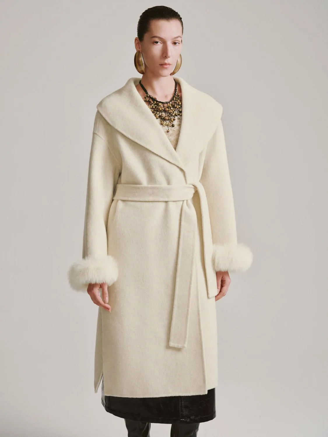 Large Lapel Faux Fur Trim Wool Blend Belted Coats sold by Urban Revivo product image thumbnail 5