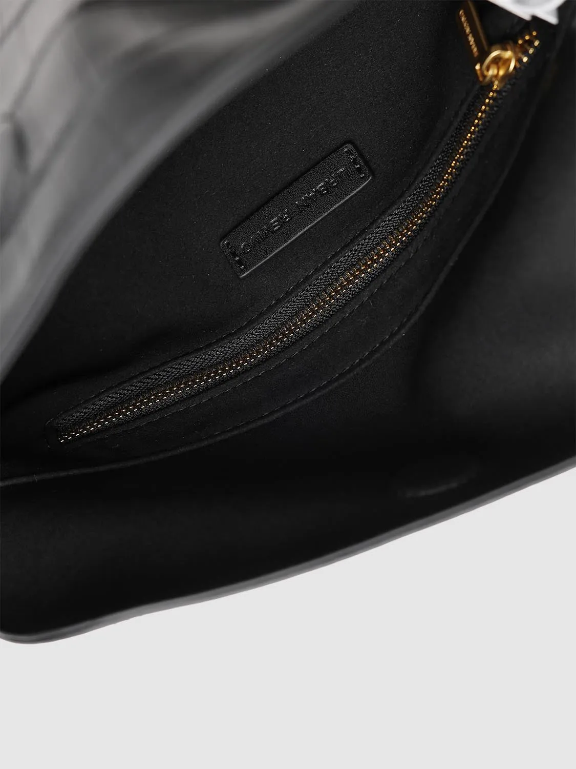 Chain Detail Shoulder Crossbody Bags sold by Urban Revivo product image thumbnail 4