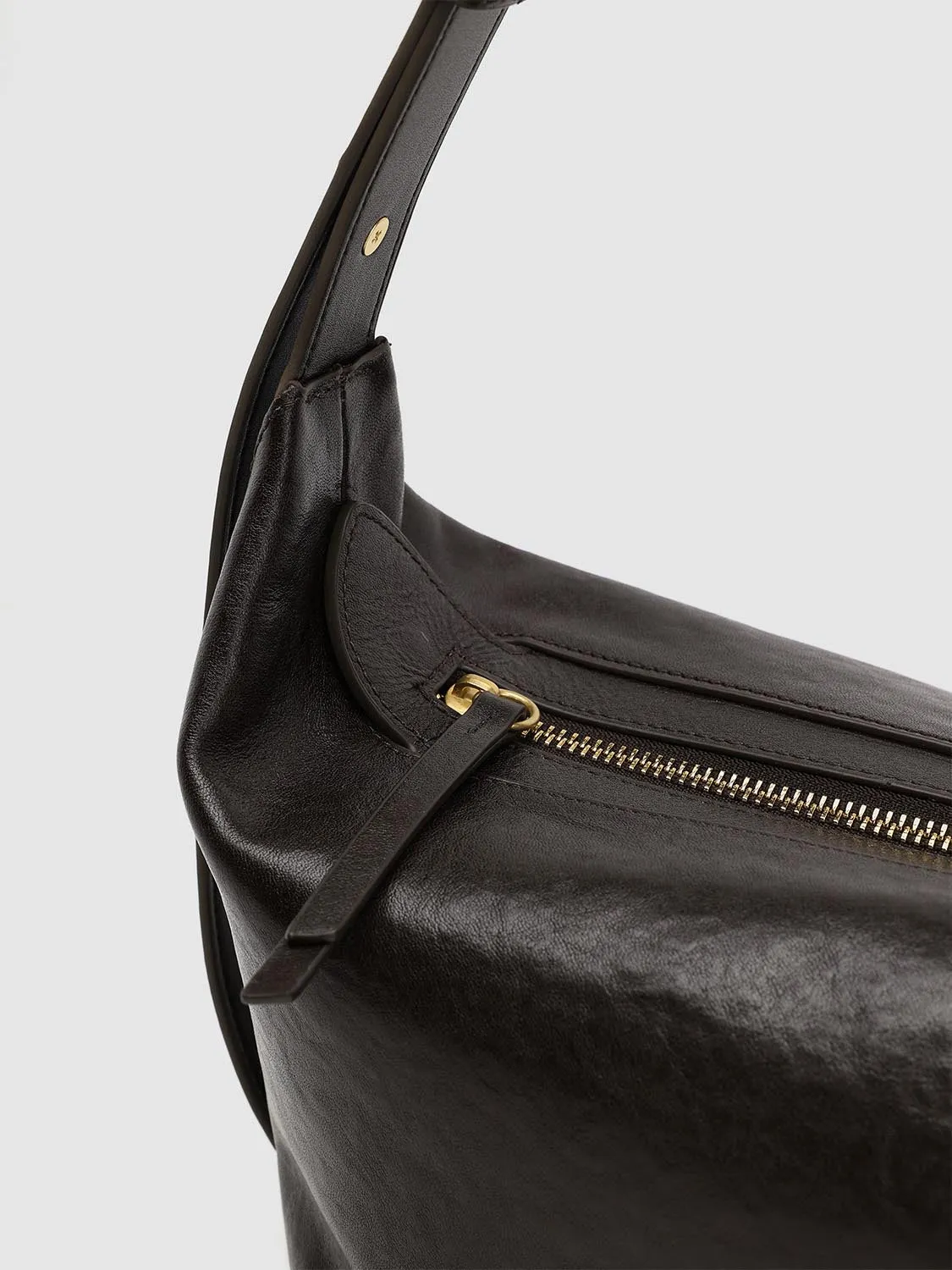 Faux Leather Crescent Shoulder Crossbody Bags sold by Urban Revivo product image thumbnail 4