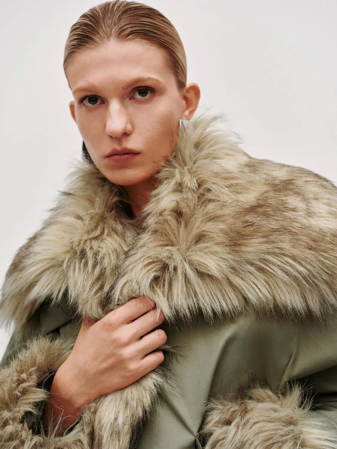 Faux Fur Trim Padded Jackets sold by Urban Revivo product image thumbnail 3