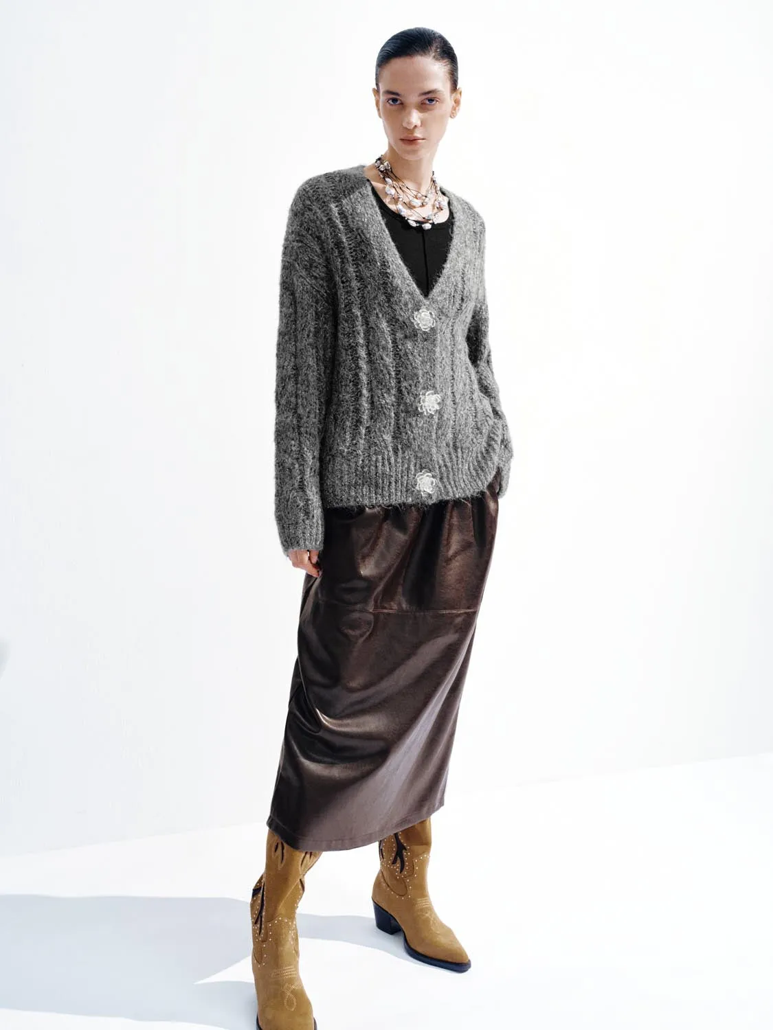 Oversize V-Neck Knitted Cardigans sold by Urban Revivo product image thumbnail 5