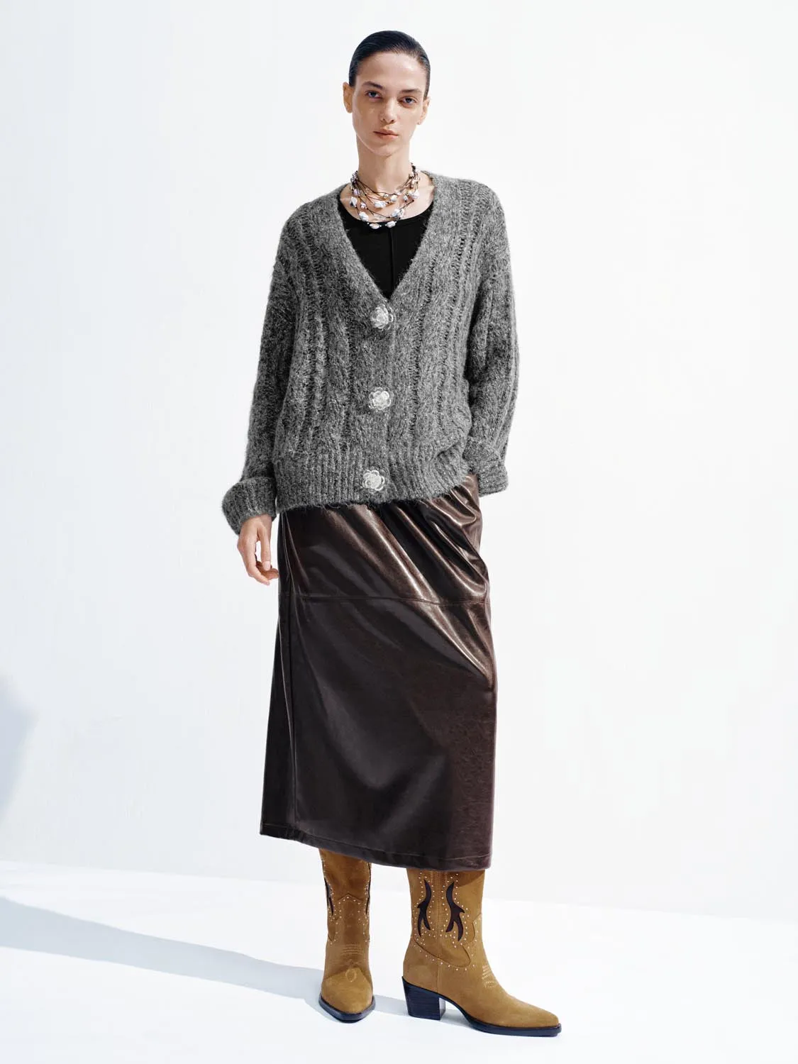Oversize V-Neck Knitted Cardigans sold by Urban Revivo product image thumbnail 4