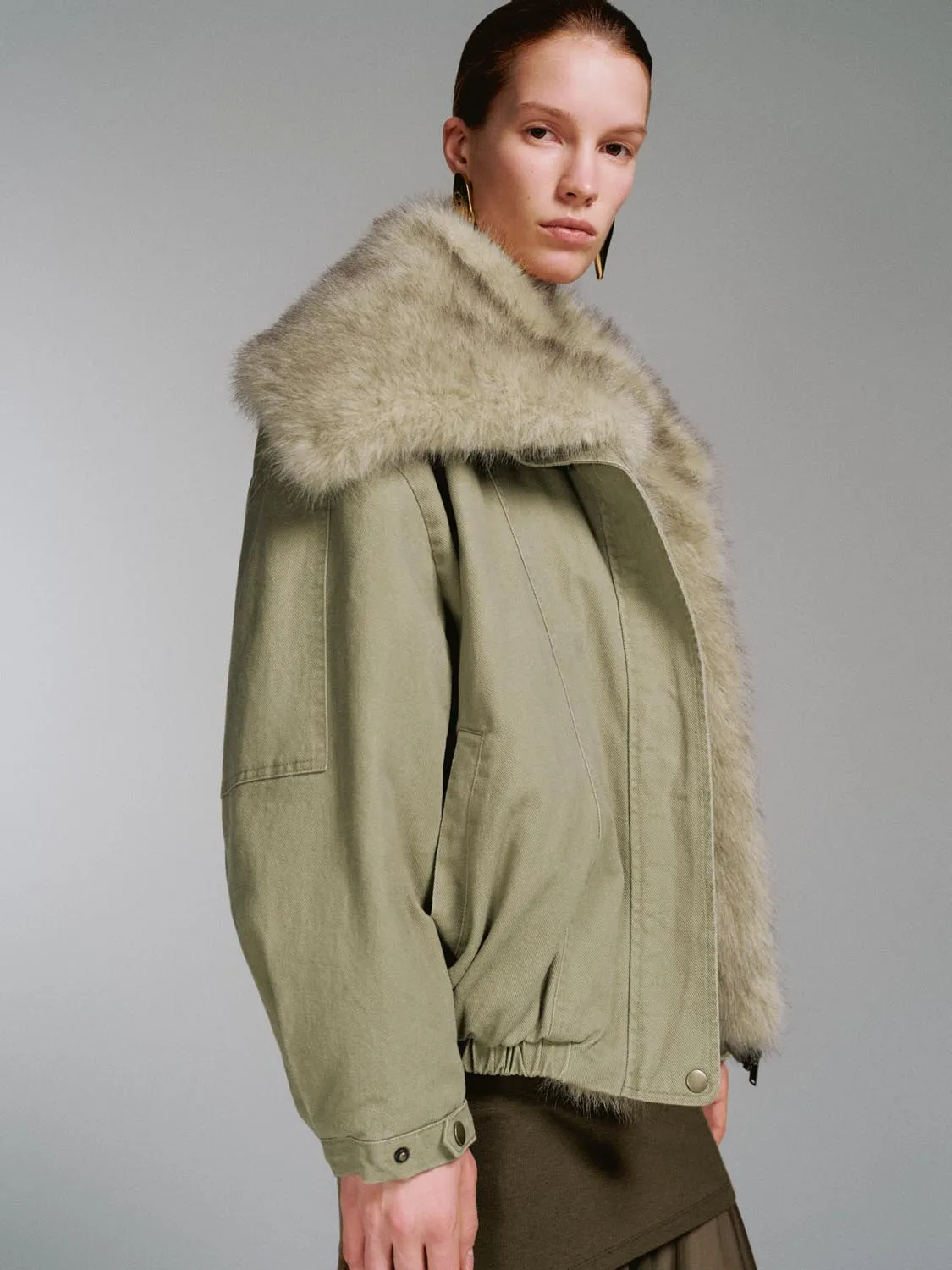 Faux Fur Large Collar Padded Jackets sold by Urban Revivo product image thumbnail 2