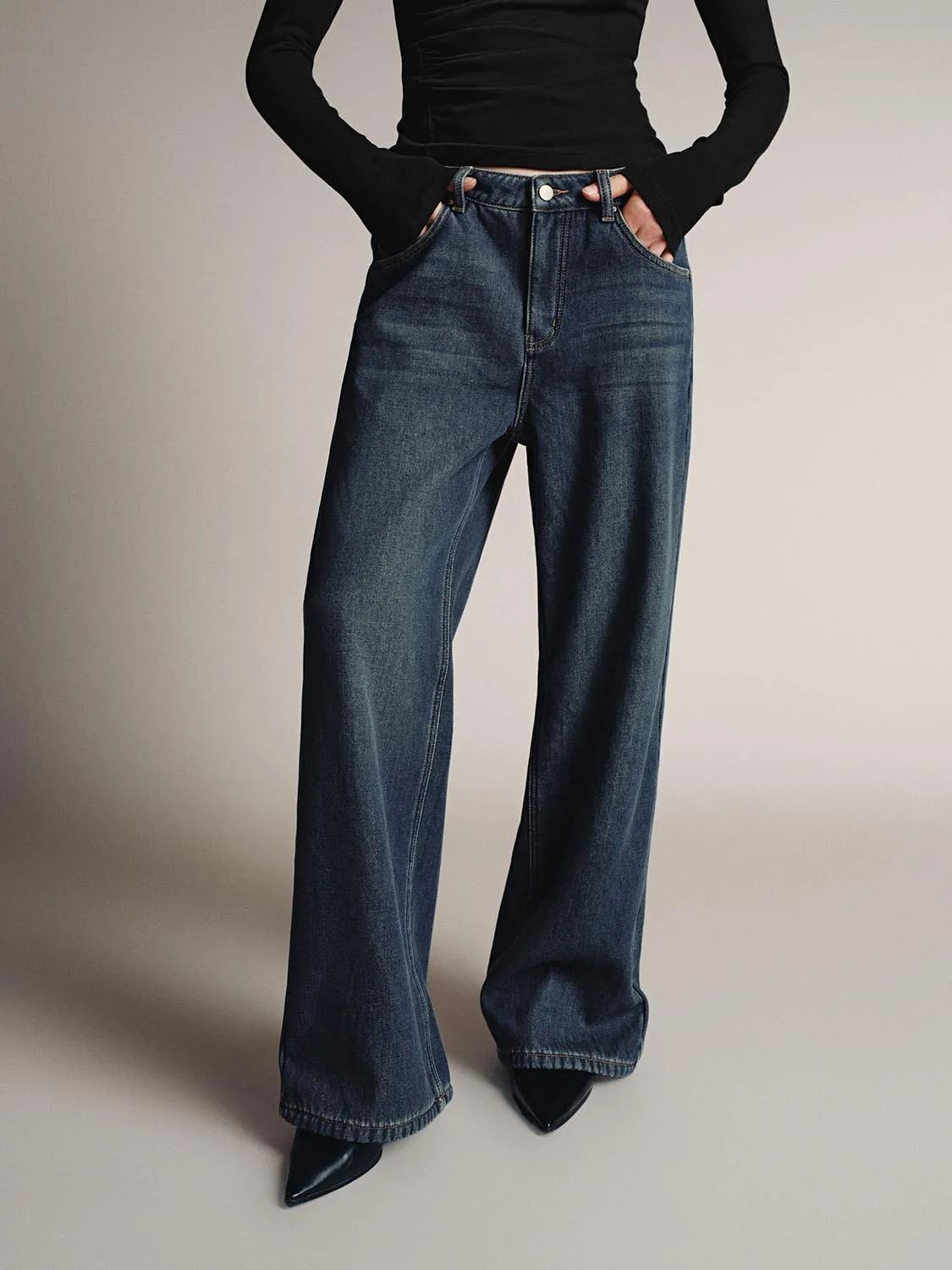 Wide Leg Jeans sold by Urban Revivo