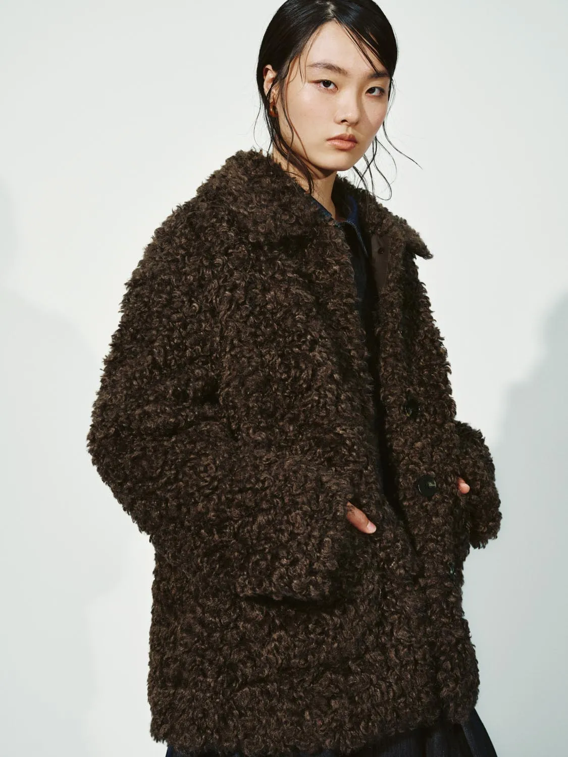 Collared Faux Sherpa Fleece Jackets sold by Urban Revivo product image thumbnail 2