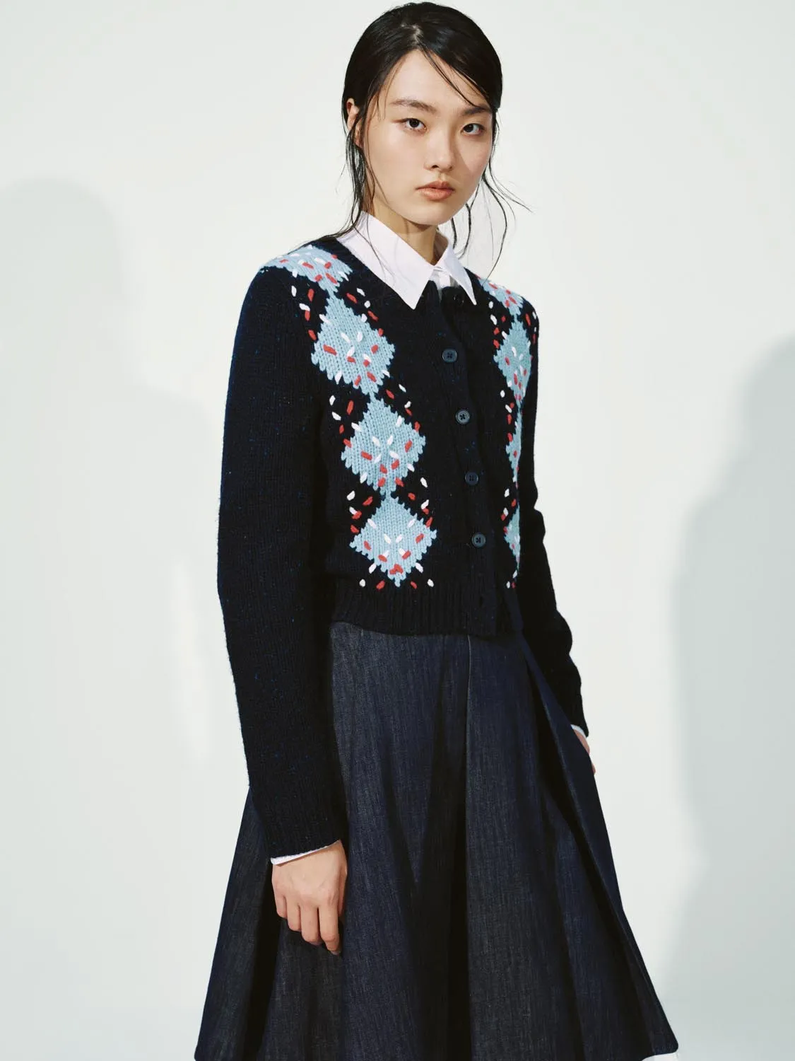 Argyle Crew Neck Wool Blend Knitted Cardigans sold by Urban Revivo product image thumbnail 2