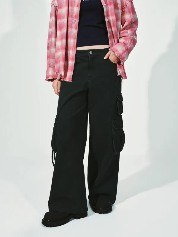 Flap Pockets Cargo Wide Leg Pants made by Urban Revivo