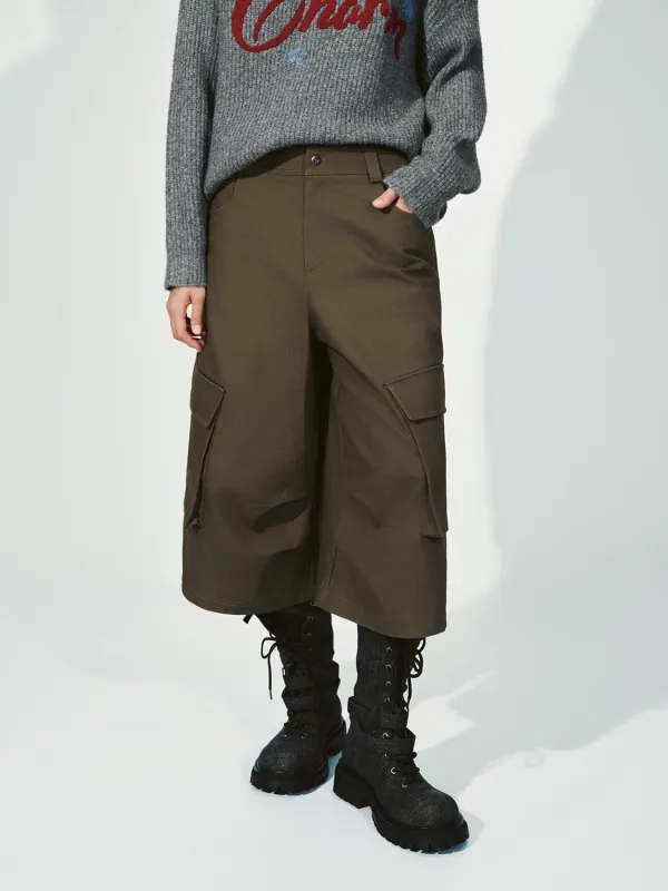 Flap Pockets Cargo Wide Leg Shorts sold by Urban Revivo