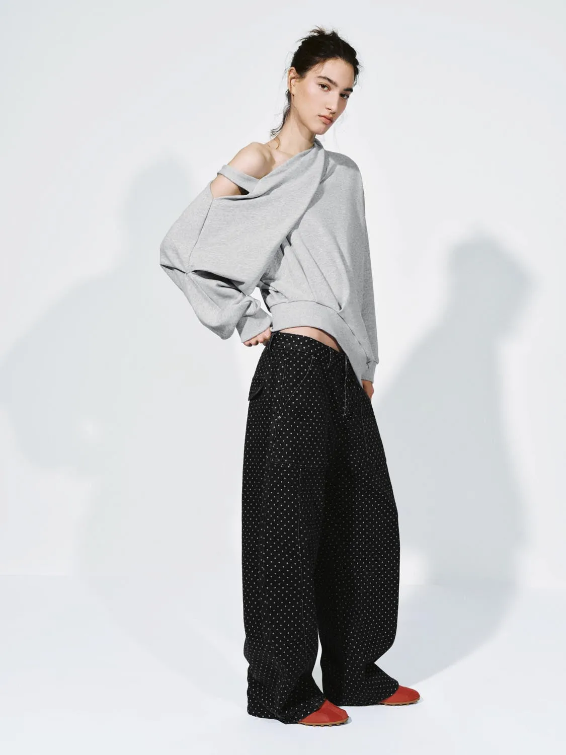 One Shoulder Asymmetric Strappy Sweatshirts sold by Urban Revivo product image thumbnail 5