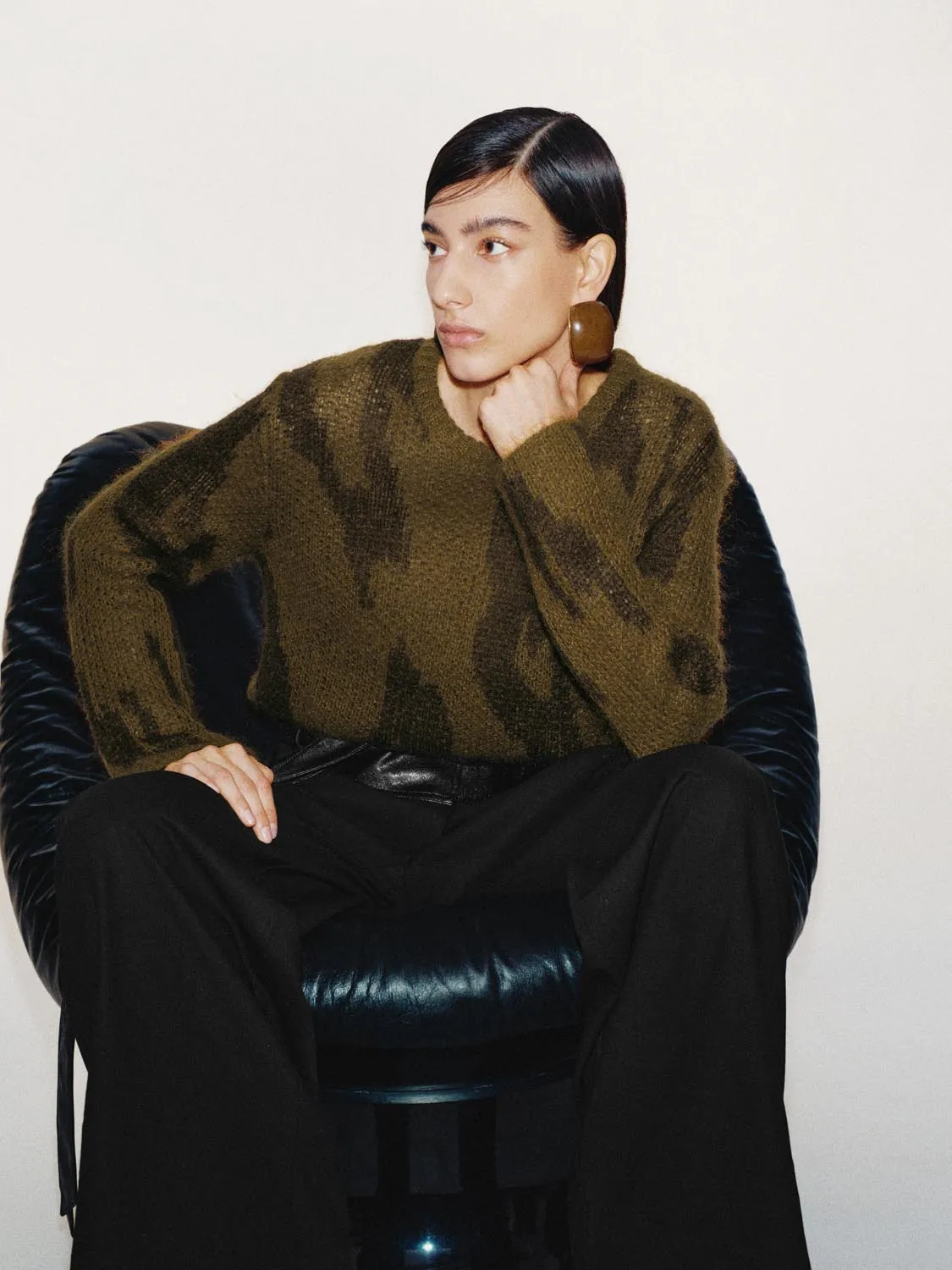 Intarsia Long Sleeve Knitted T-Shirts sold by Urban Revivo product image thumbnail 2