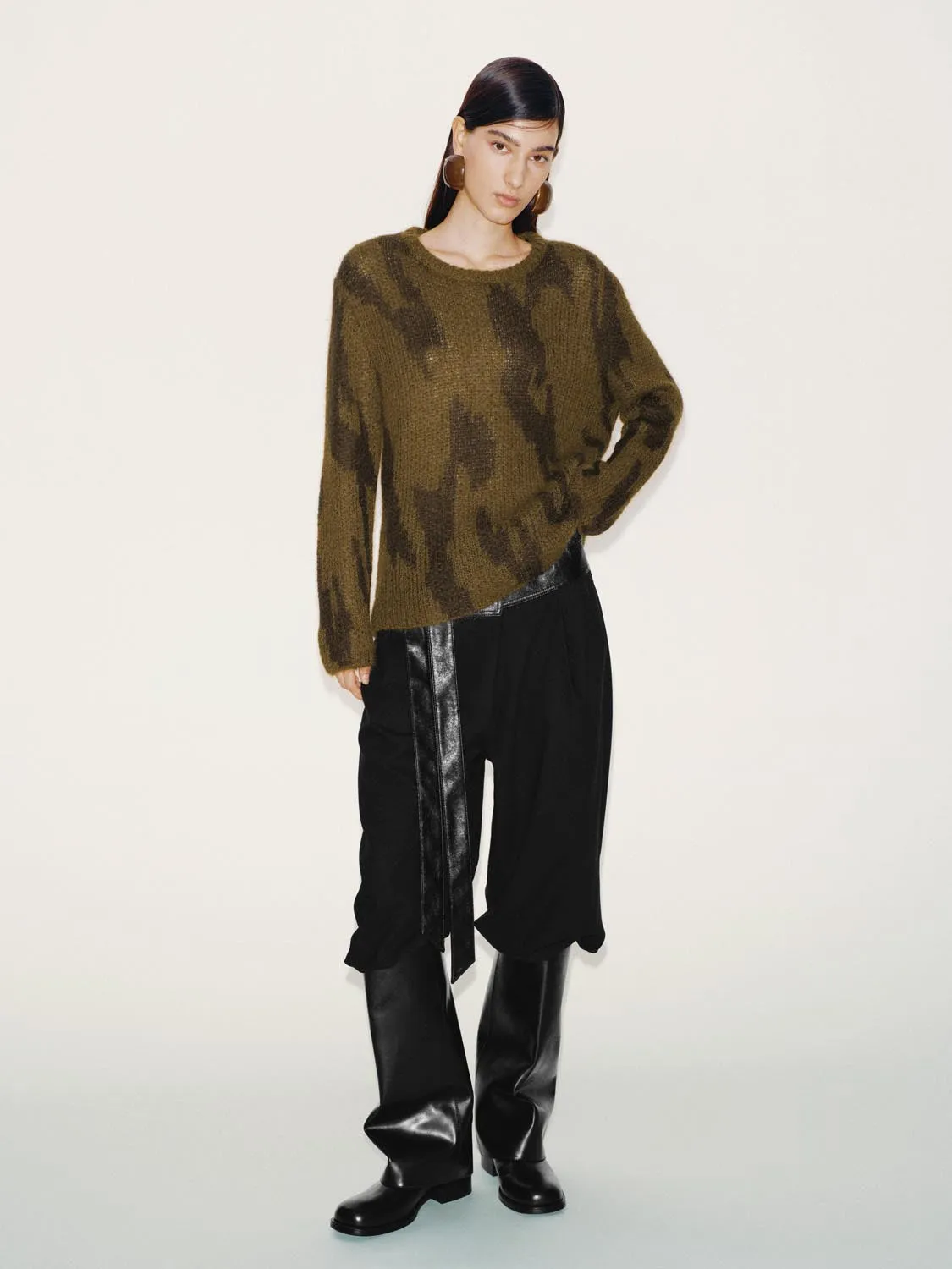 Intarsia Long Sleeve Knitted T-Shirts sold by Urban Revivo product image thumbnail 4